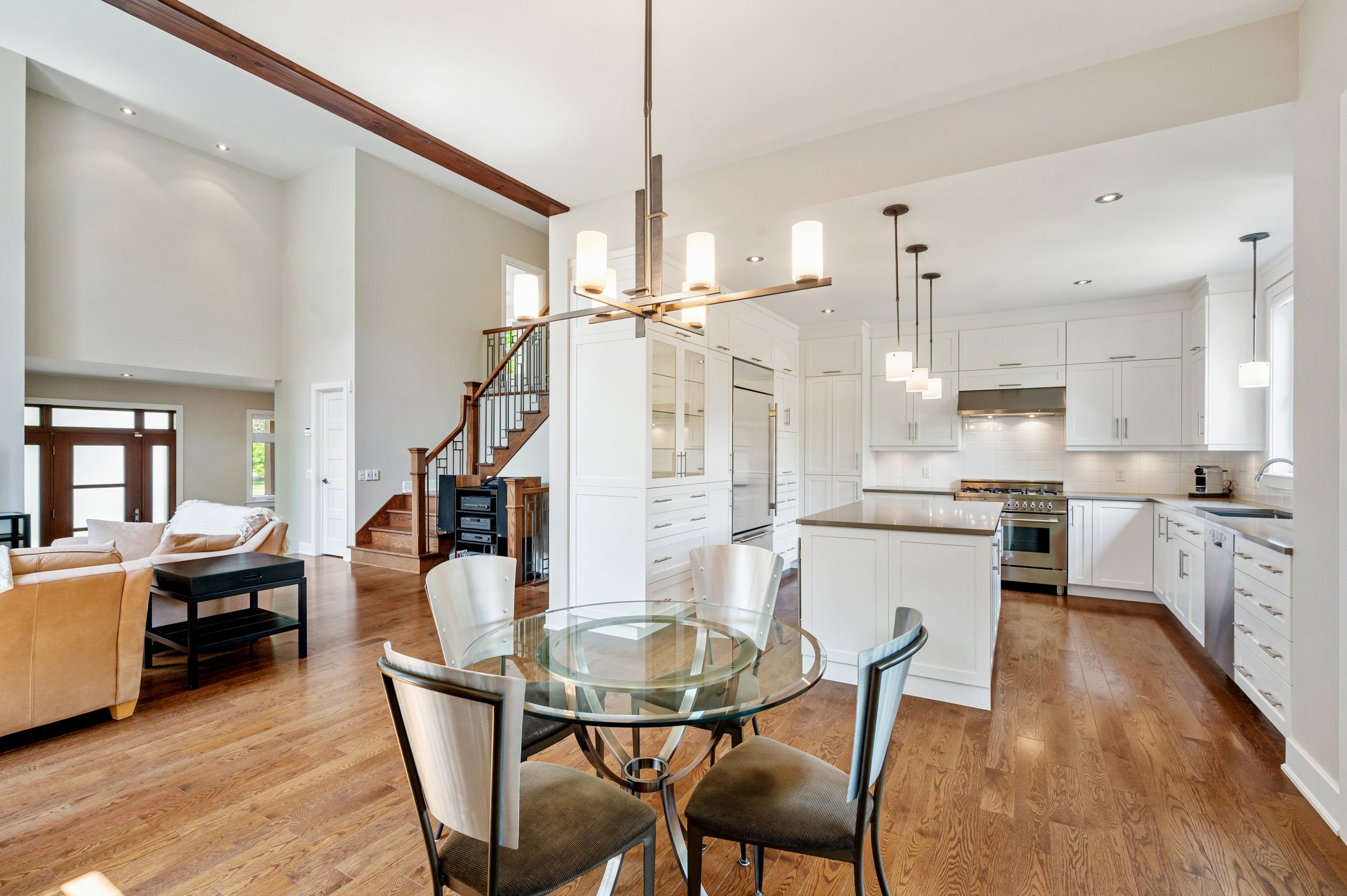 16_723 Rue des Passerins, Mont-Saint-Hilaire, QC.jpg