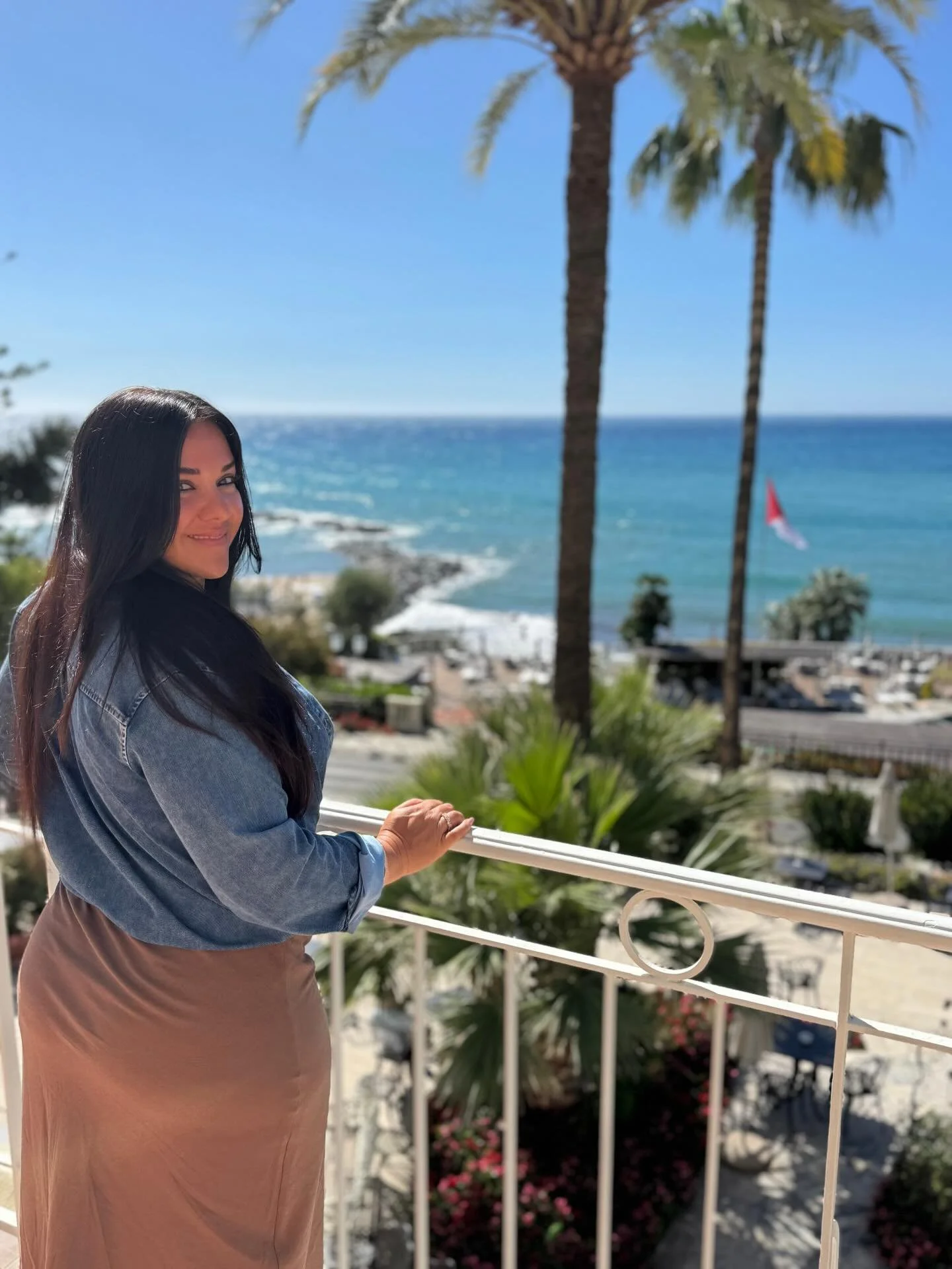 Sometimes you only need a few days away to experience a full body reset. Thankfully, we found this last minute beautiful getaway and decided to do it! So grateful we did ☀️ #reset #weekendgetaway #italianriviera #royalhotelsanremo