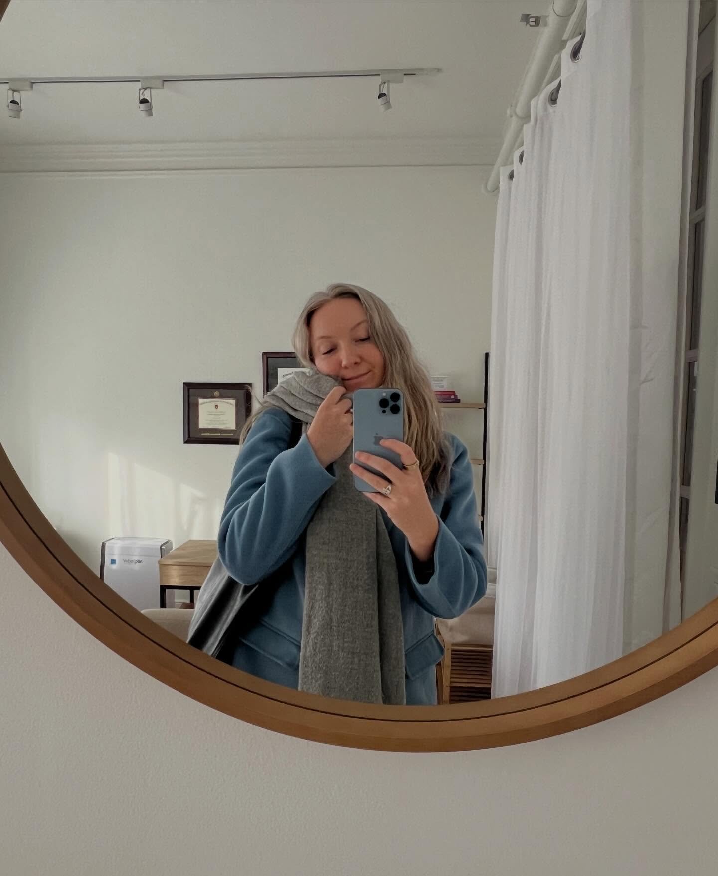 Hi hi 🤍 If we haven&rsquo;t met yet, I&rsquo;m Meaghan- acupuncturist and Traditional Chinese Medicine practitioner.

I help women step out of overwhelm and into regulation.

The sleeping-through-the-night life. The warm-hands-and-feet life. The per