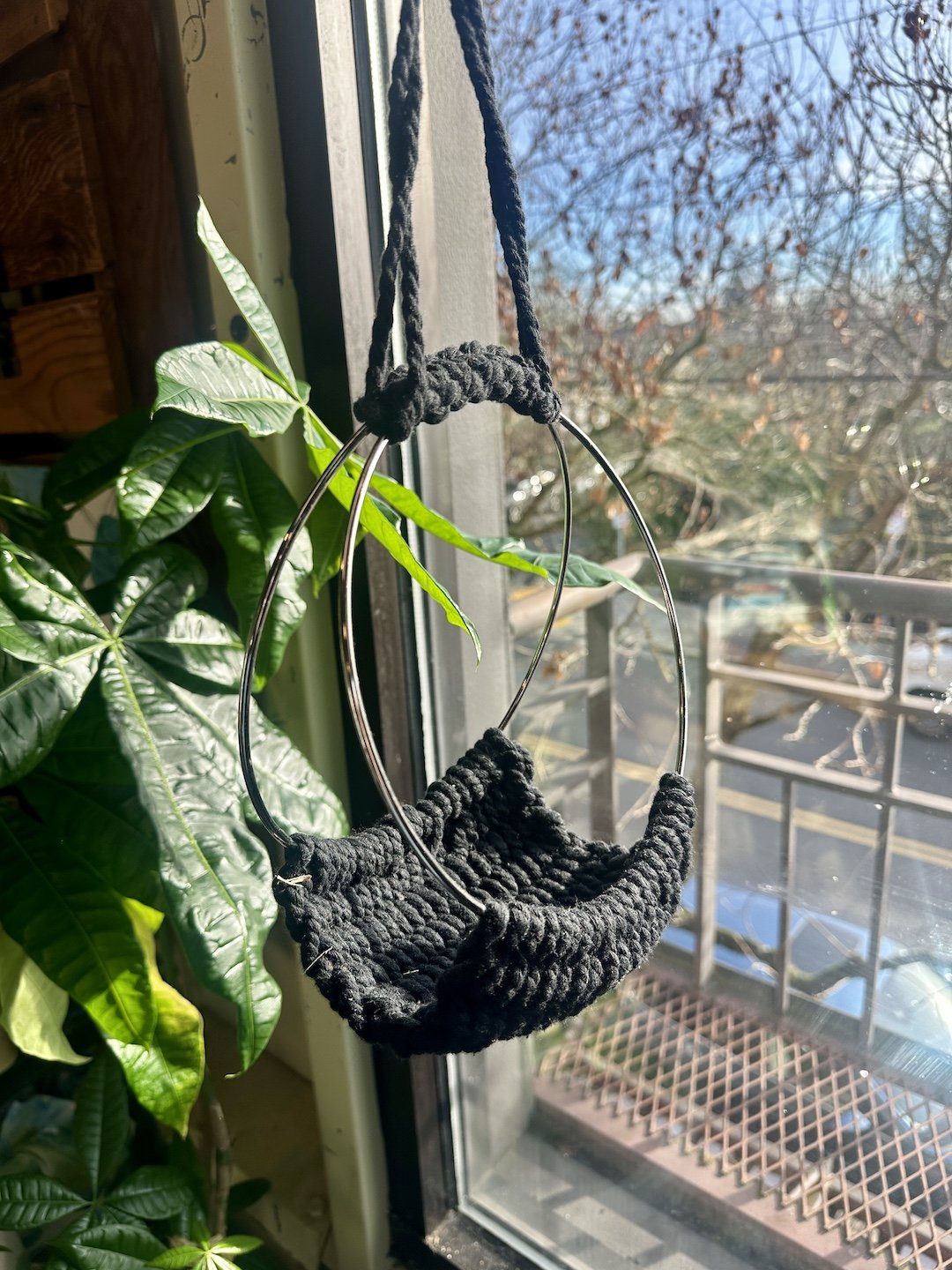 macrame basket 3.jpg