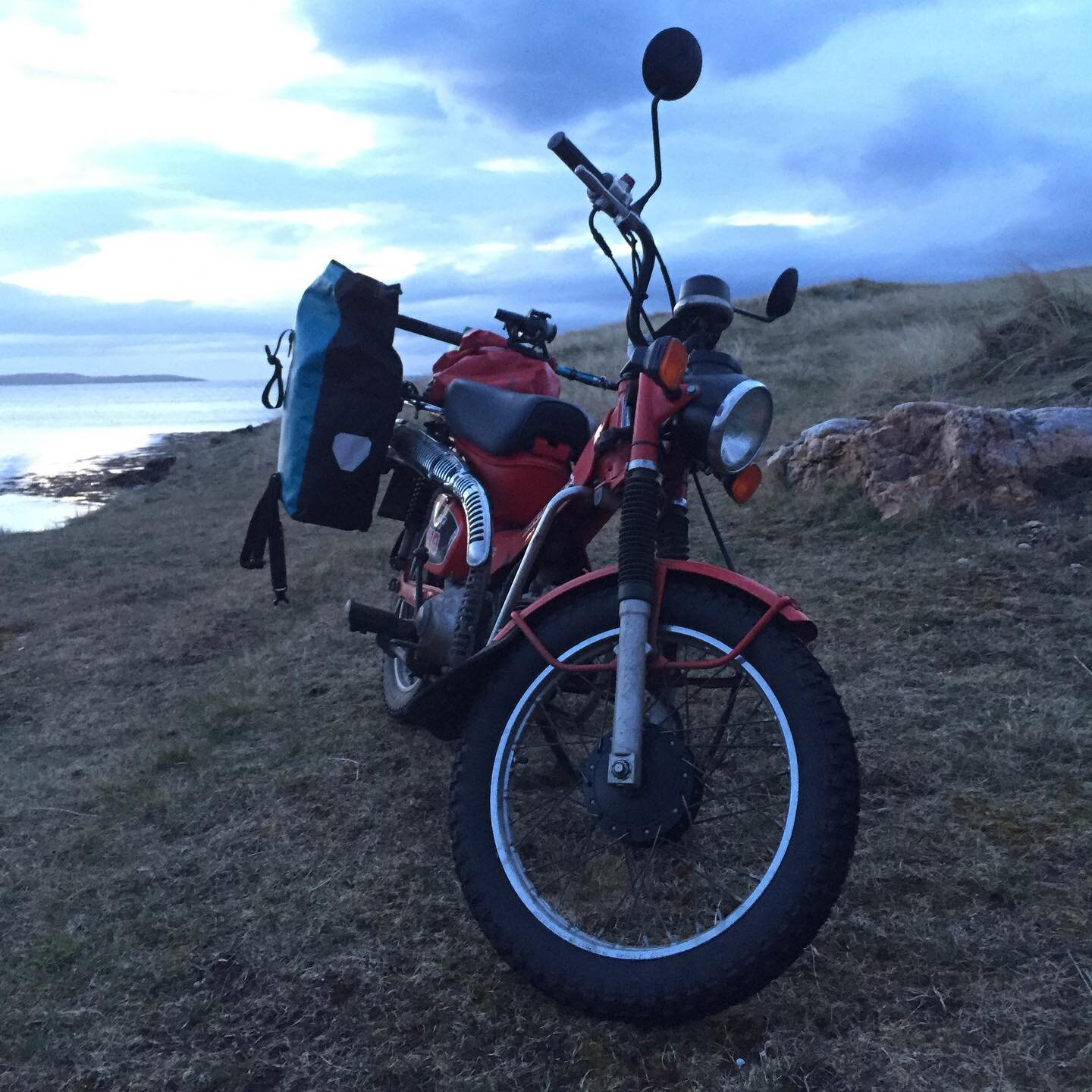 A break in proceedings. Quick in time, slow in pace trip round the Outer Hebrides with a long standing pal, Ben. #honda #ct110 #postiebike #hondact110 #yamaha #tenere #yamahatenere