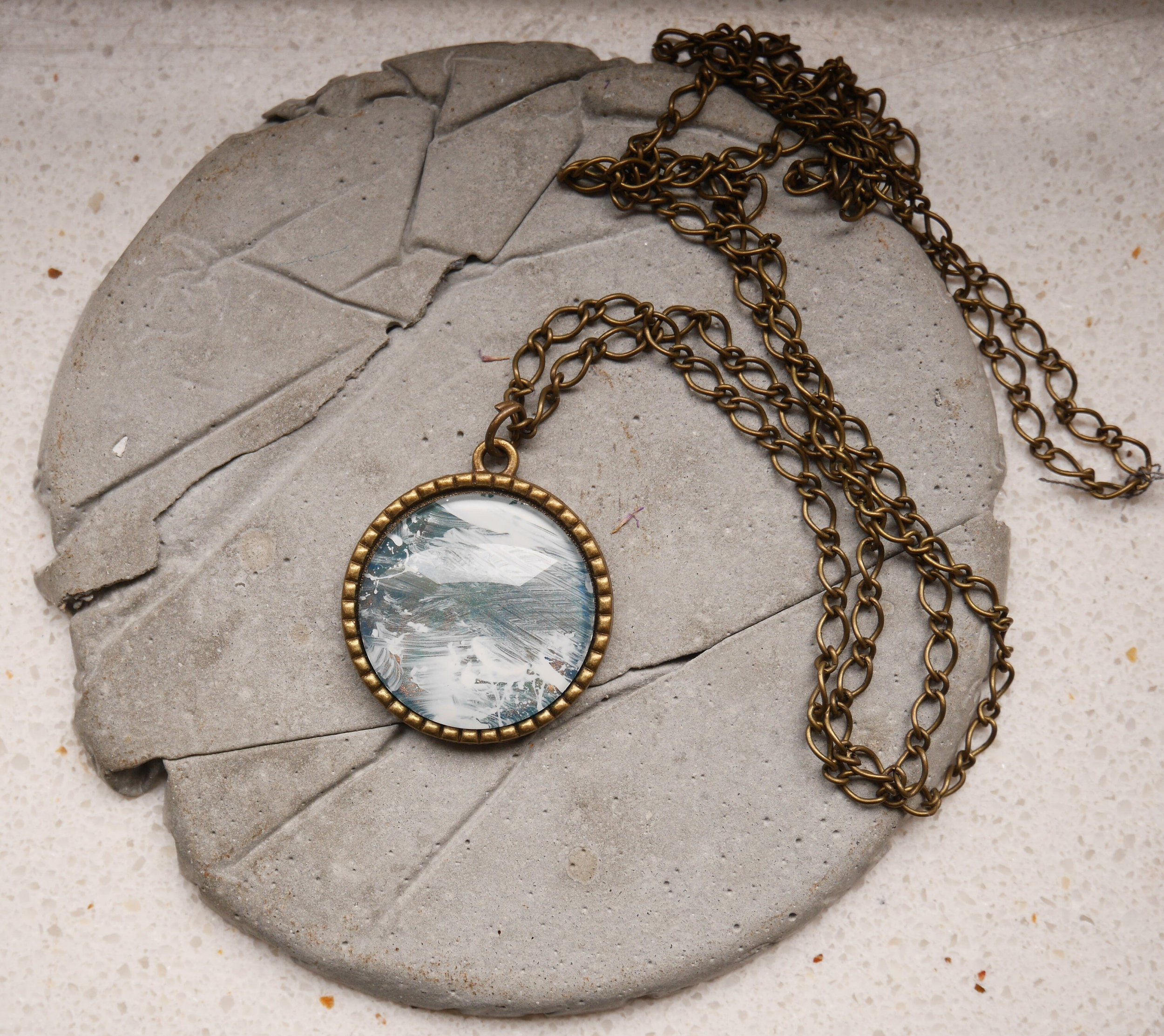 https://i.etsystatic.com/15386668/r/il/0bc46c/1717895337/il_fullxfull.1717895337_d2ac.jpg