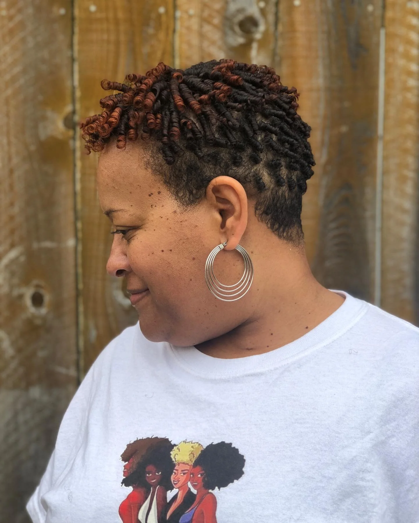 A simple rod set for the win. Your hair doesn&rsquo;t have to be super complicated. Pam chooses something that&rsquo;s simple, low maintenance and she doesn&rsquo;t have to worry about styling it every day. The plus side to rod sets are the older the