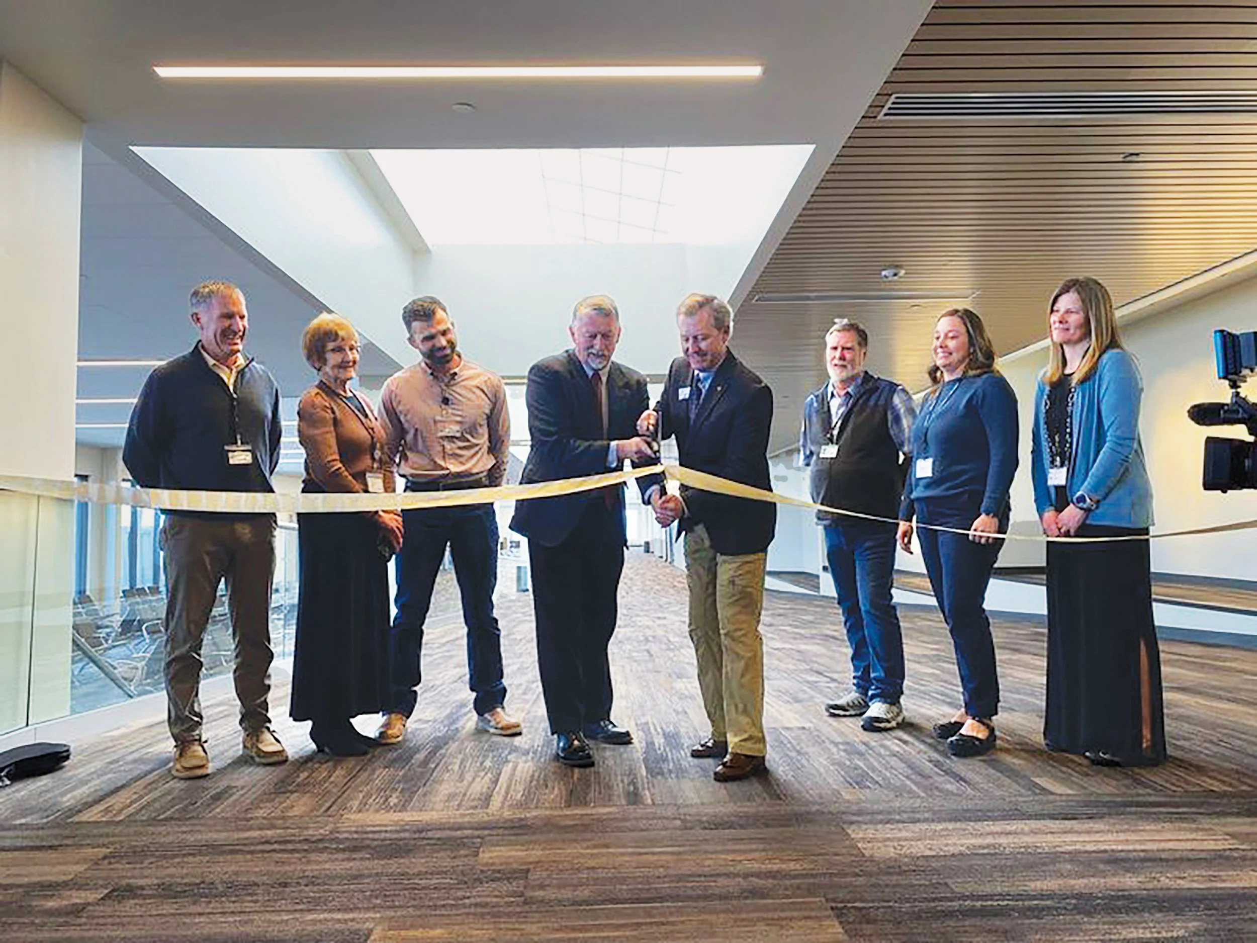new ribbon cutting photo sent.jpg