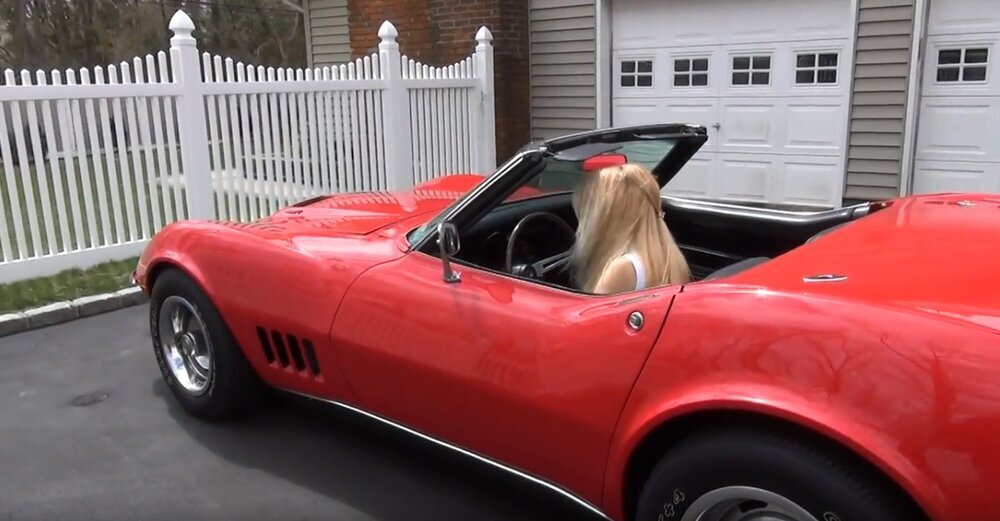 red+vette.jpg