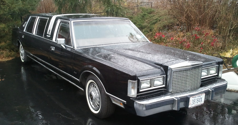 lincoln+limo.jpeg
