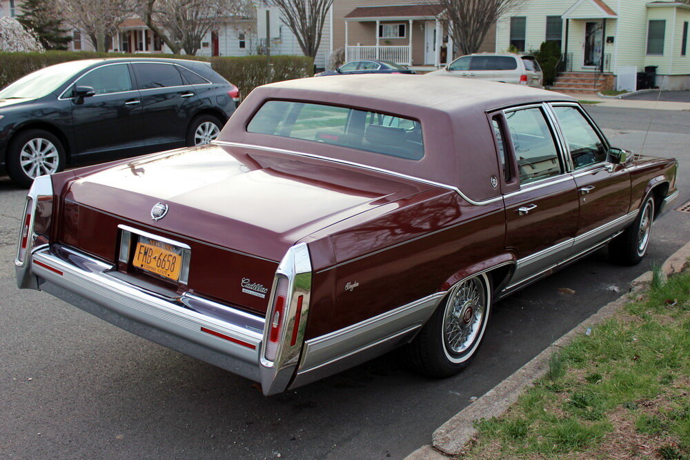 a1991+Fleetwood+Brougham+160.jpg