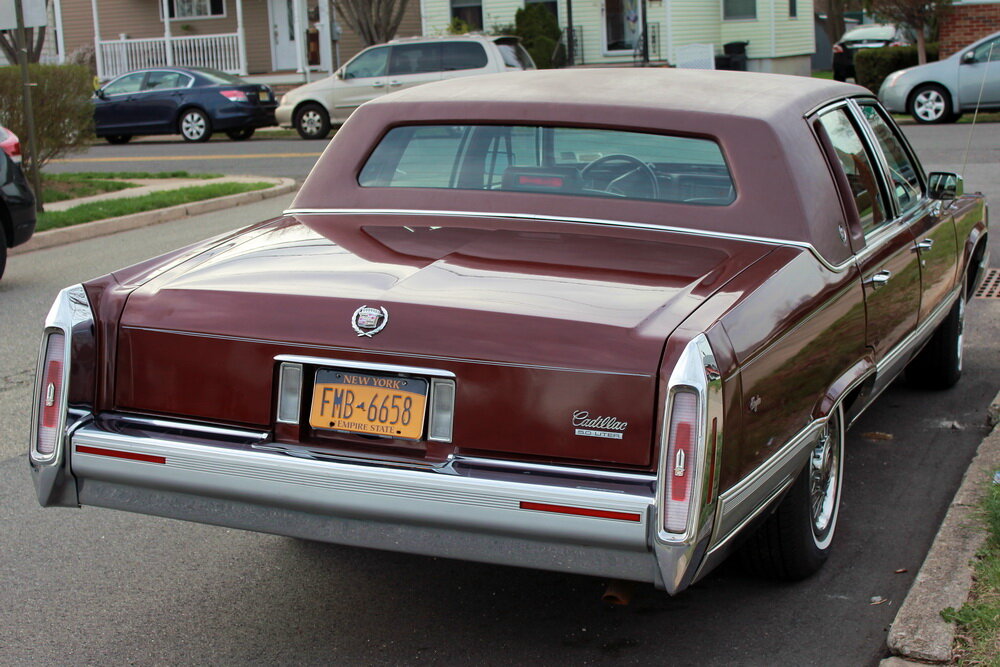 a1991+Fleetwood+Brougham+163.jpg