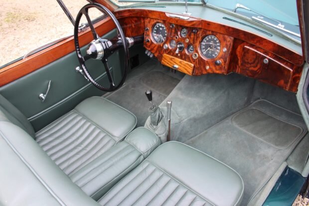 xk120+1.jpg