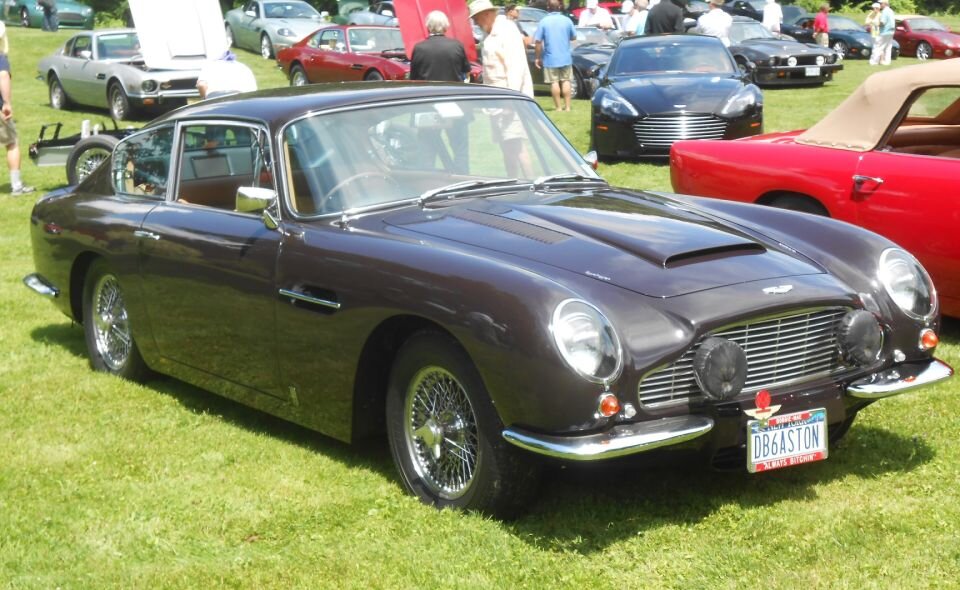 aston+martin+db.jpg
