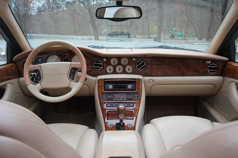 arnage+int1.jpg