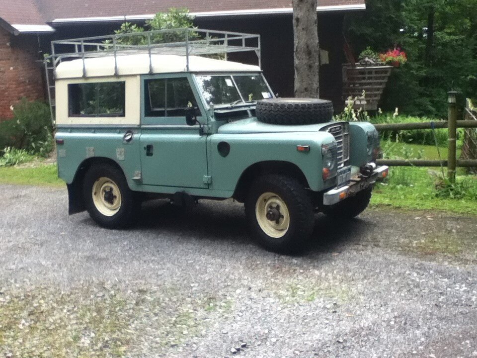 1974+Land+Rover.jpg