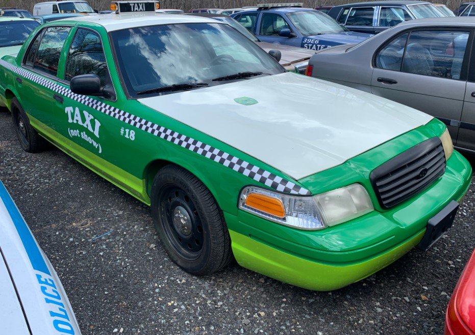 2010 Crown Victoria (Not Show) Green Taxi