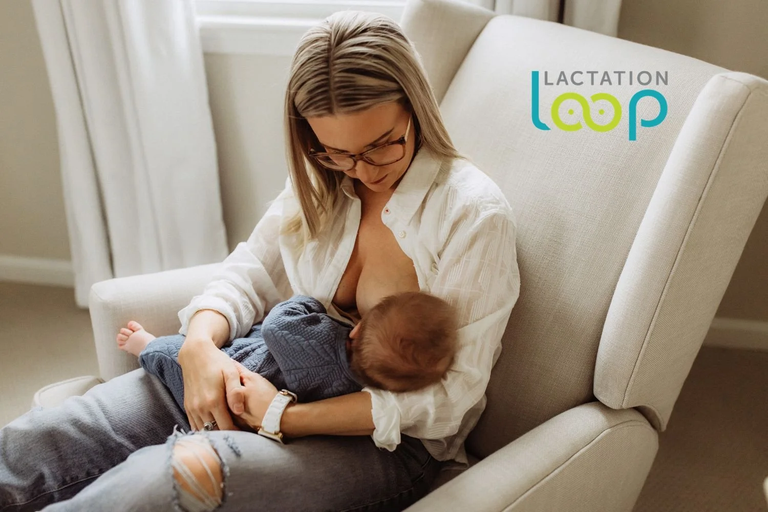 Board-certified IBCLC conducting a virtual lactation consultation — Lactation Loop offers online breastfeeding support to Knoxville Tennessee families