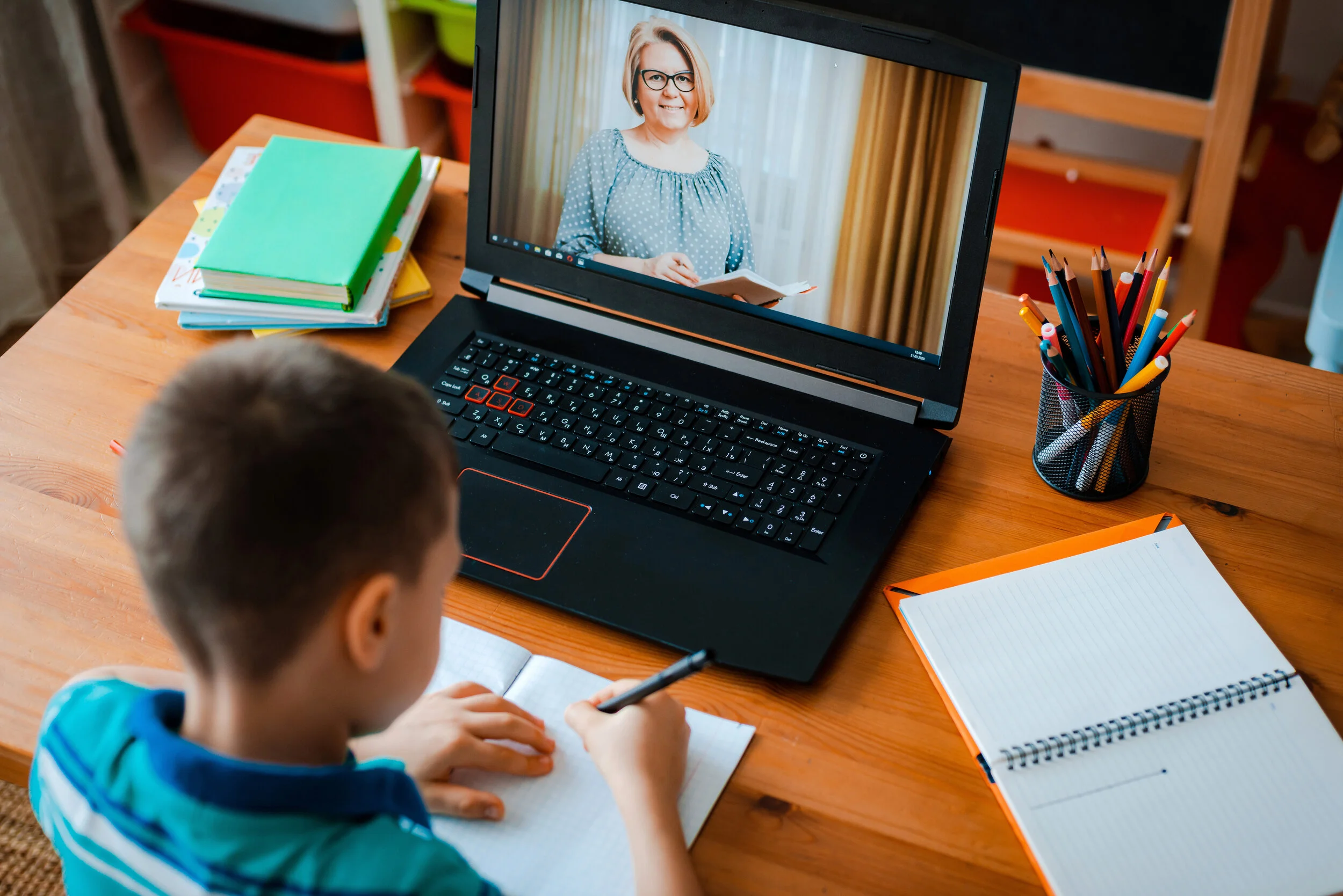 Internet Safety for Kids: Introduction to Parental Controls banner image