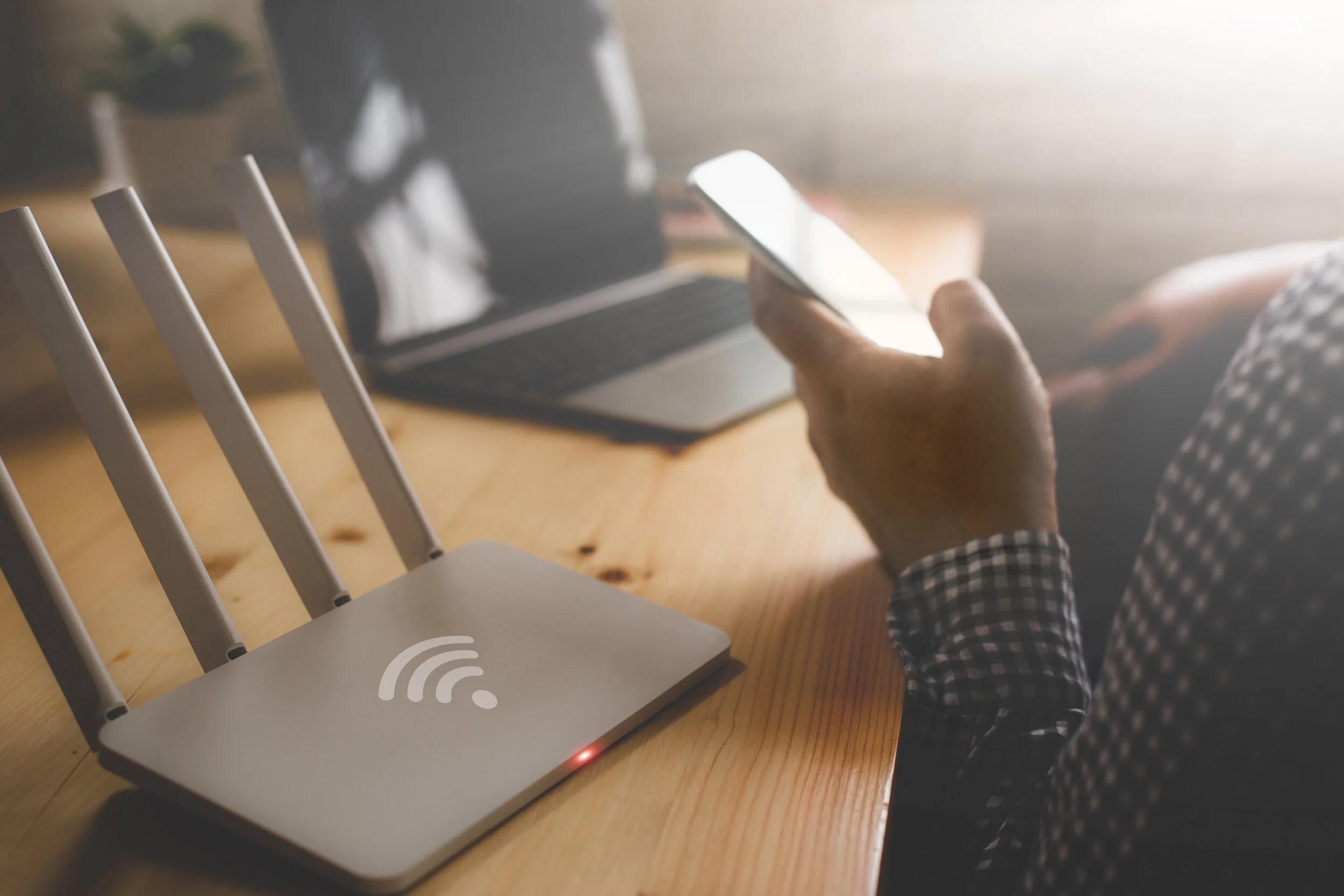 4 Cybersecurity Tips for Home Internet Customers banner image