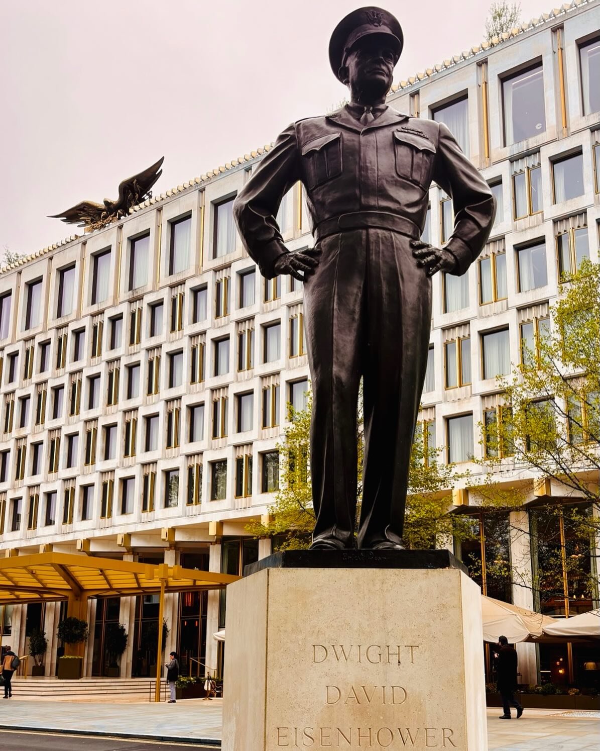 I like Ike&hellip;

Tomorrow during my &lsquo;London through its Memorials&rsquo; walk I  will be introducing my small group to Dwight  Eisenhower, Supreme Commander of Allied Forces, in &lsquo;Little America.&rsquo;

When Margaret Thatcher unveiled 