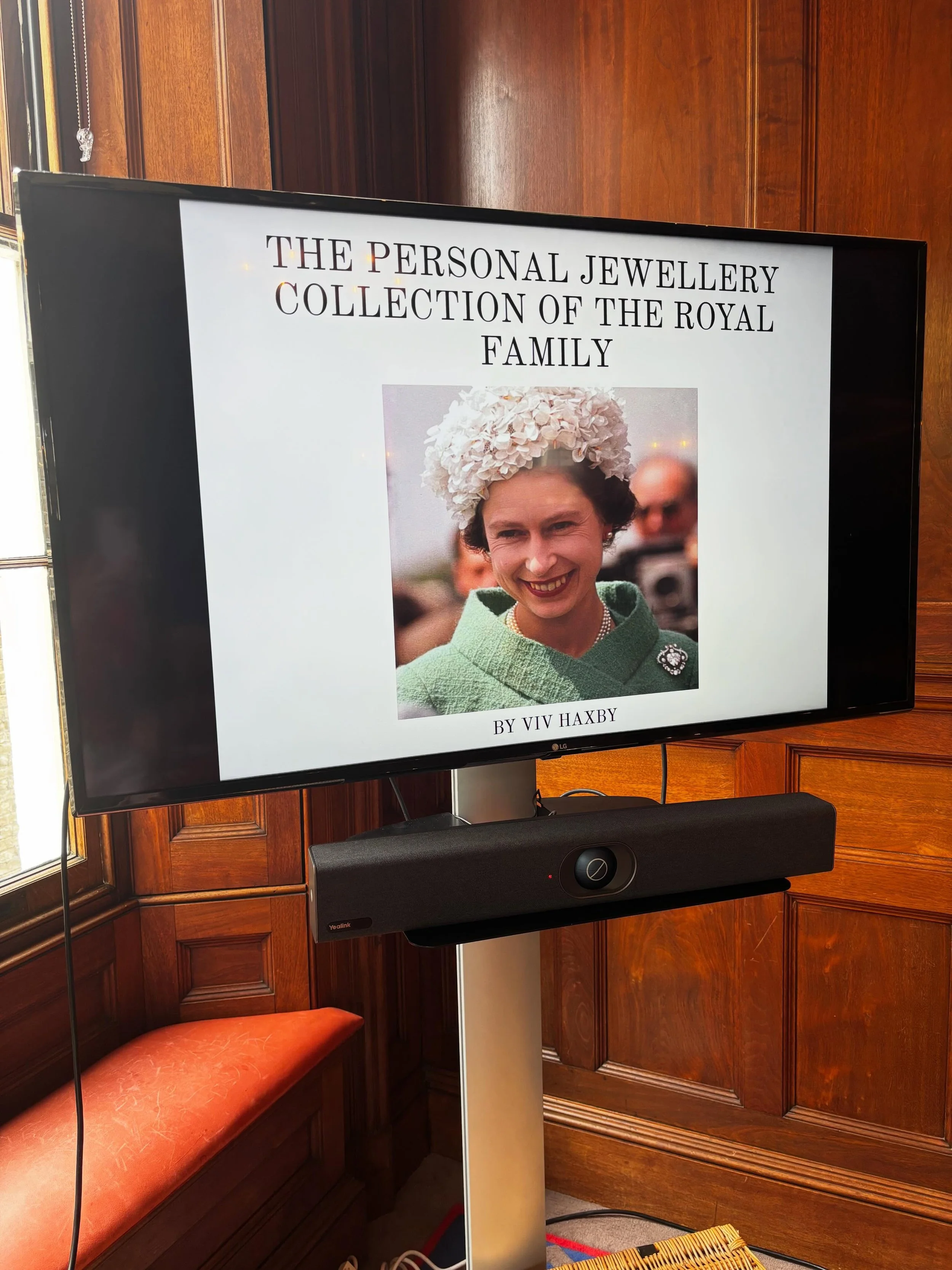 Well if that wasn&rsquo;t my dream job&hellip;?!

A friend whose husband is the Master of one of the City of London Livery Companies asked me to give a Talk in their Company Hall to other Livery Company consorts. 

And the subject was The Personal Je