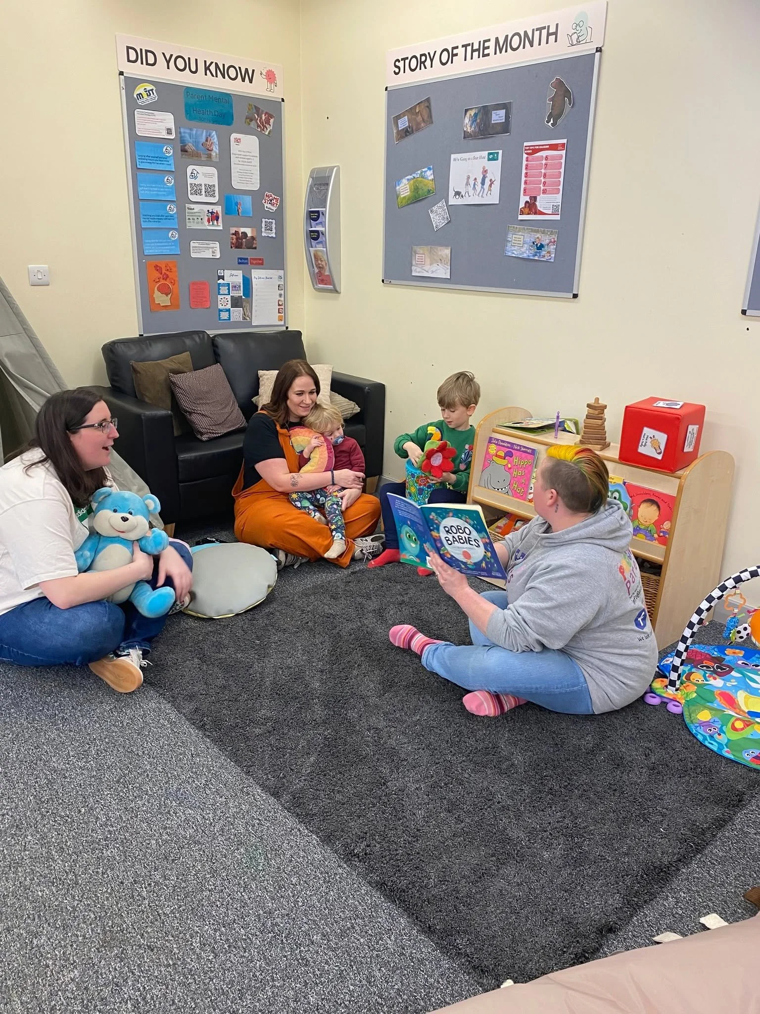 What a fantastic Stay, Chat &amp; Play session 💛

It was great to welcome 4 members of our community last week, who joined in with winter crafts, explored a climbing course across the room (while carefully avoiding the crocodiles 🐊😄), and took par