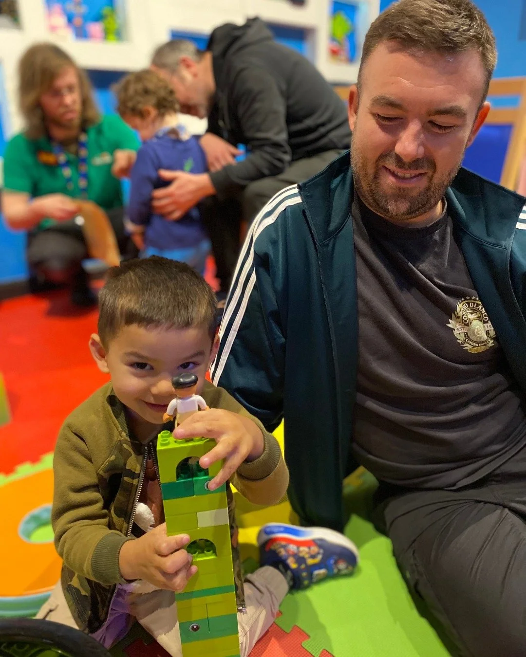 Bricks, big smiles and a morning full of magic 🌈💛

We had such a fantastic time at our midweek meet up exploring Legoland Discovery Centre Manchester, where families came together for a special morning together including a lovely Little Play Time W