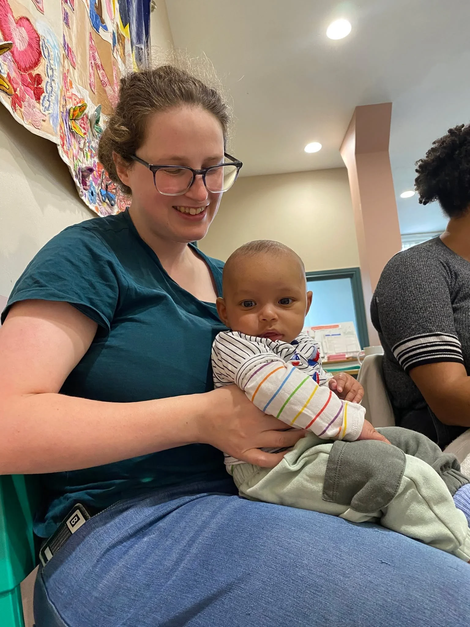 What a fantastic set of Stay, Chat and Play sessions across Greater Manchester! 🏳️&zwj;🌈✨

We&rsquo;ve been welcoming families across Manchester, Bolton, and Salford for spaces filled with connection, creativity, and play 💛

Across our sessions, w