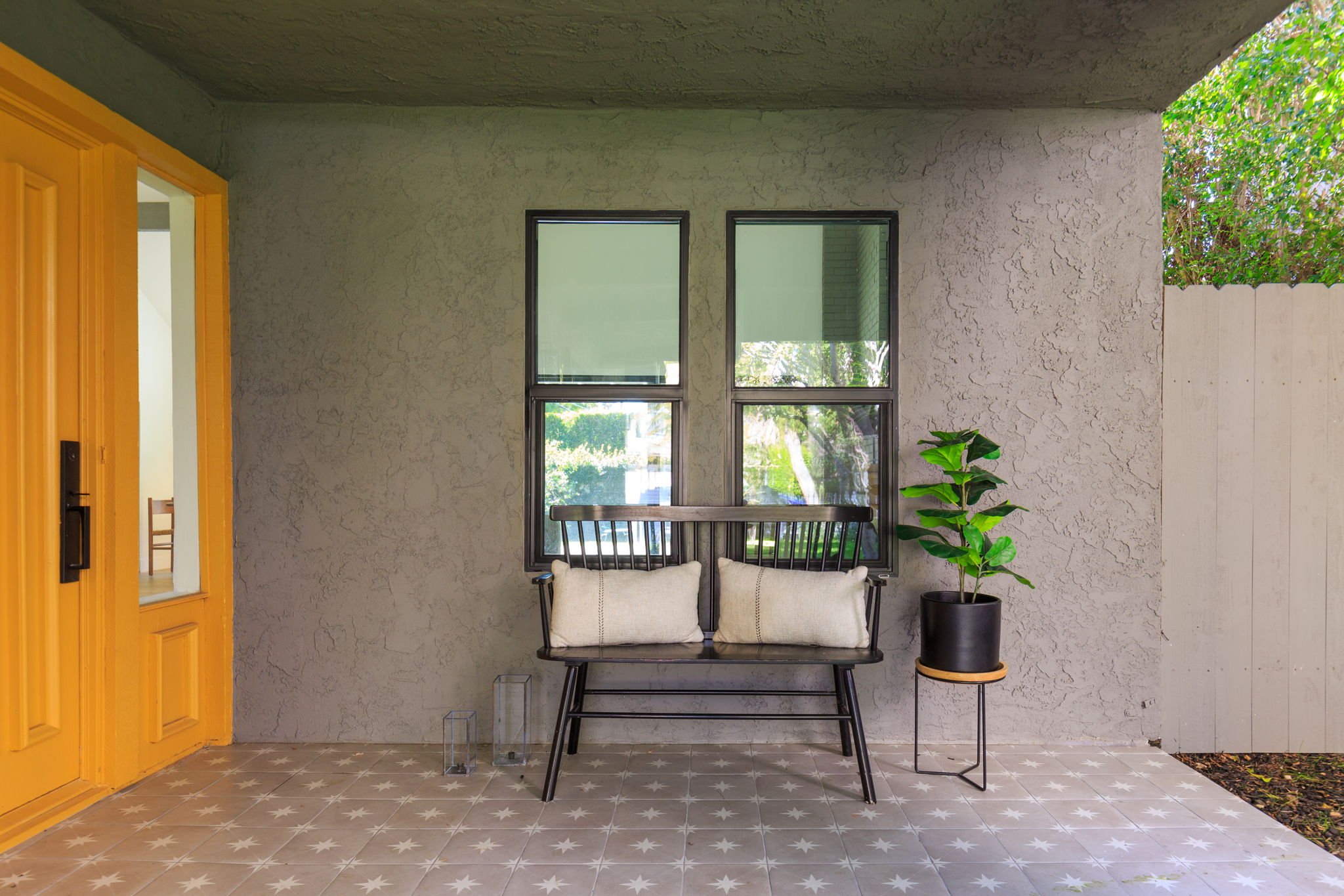 2 - 3-web-or-mls-3529 St Susan Pl by Pierre Galant-3.jpg