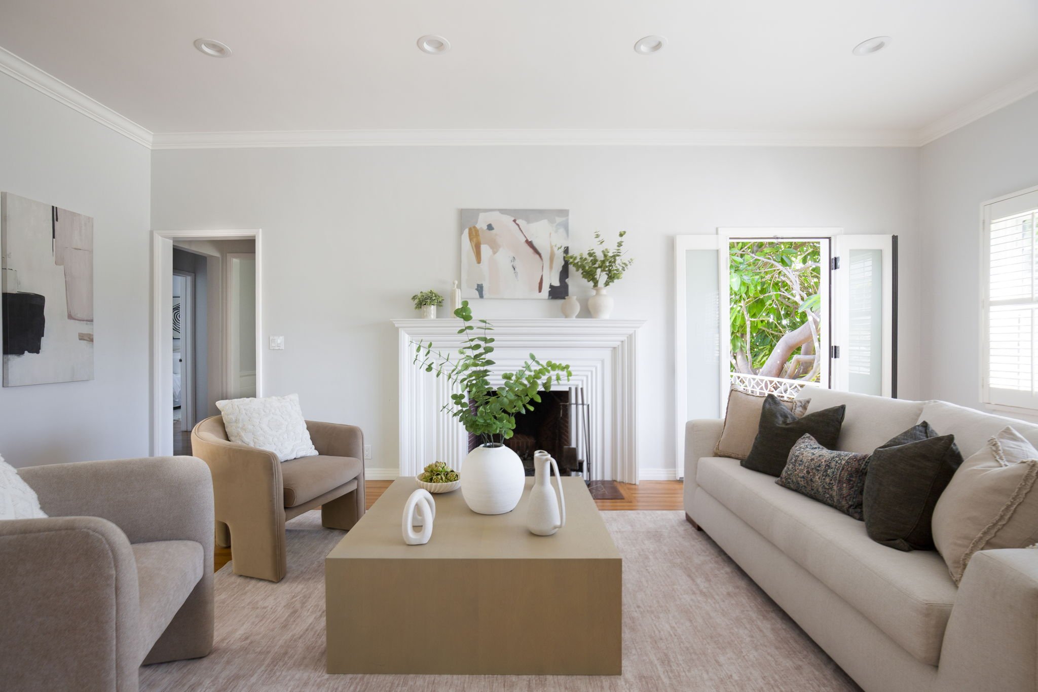 5 - 13-web-or-mls-5340 S Verdun Ave by Pierre Galant-13.jpg