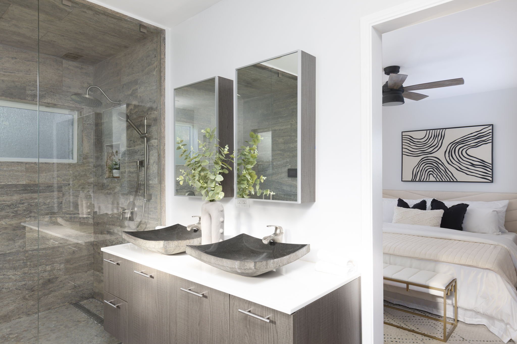 25 - 29-web-or-mls-5340 S Verdun Ave by Pierre Galant-29.jpg
