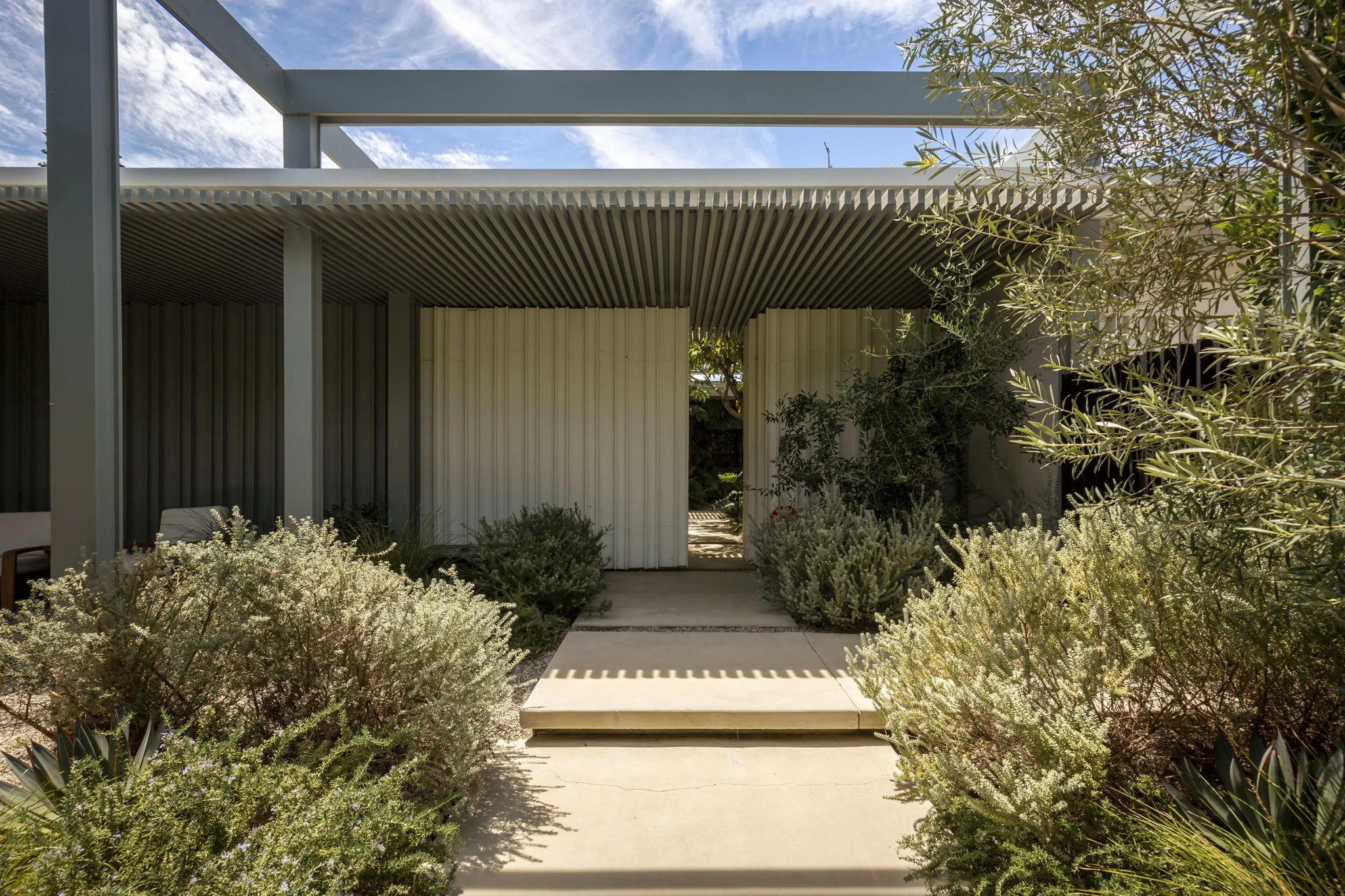 2 - 1-web-or-mls-6519 Springpark Ave by Pierre Galant-1.jpg