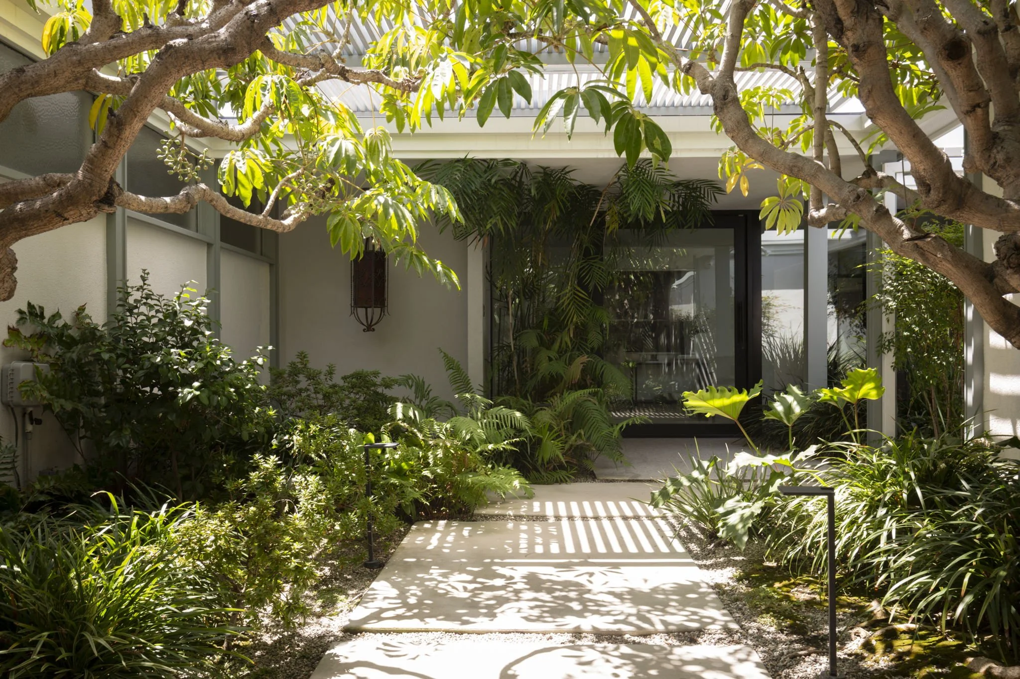 8 - 9-web-or-mls-6519 Springpark Ave by Pierre Galant-9.jpg