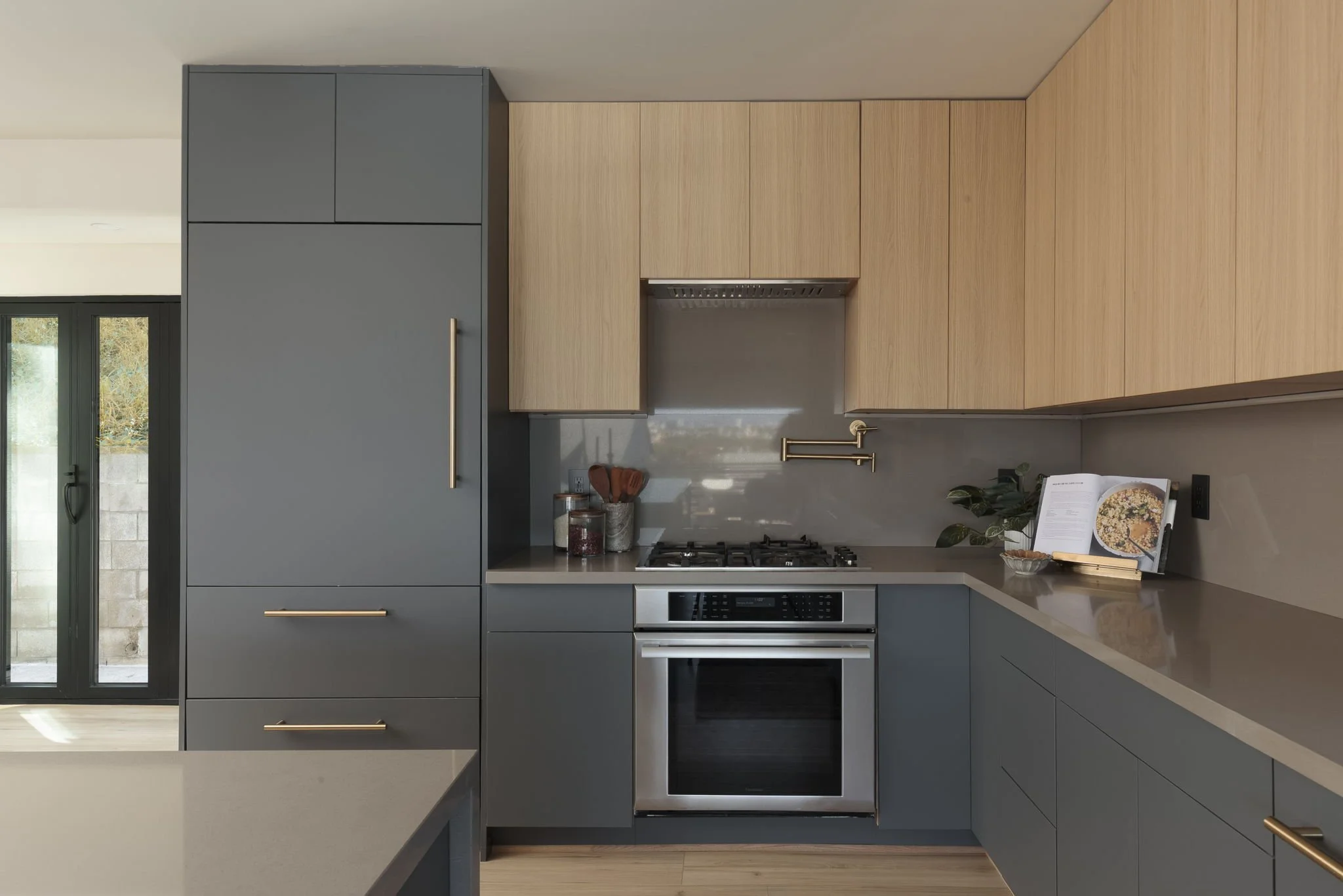 7-web-or-mls-4100 Don Diablo Dr by Pierre Galant-7.jpg