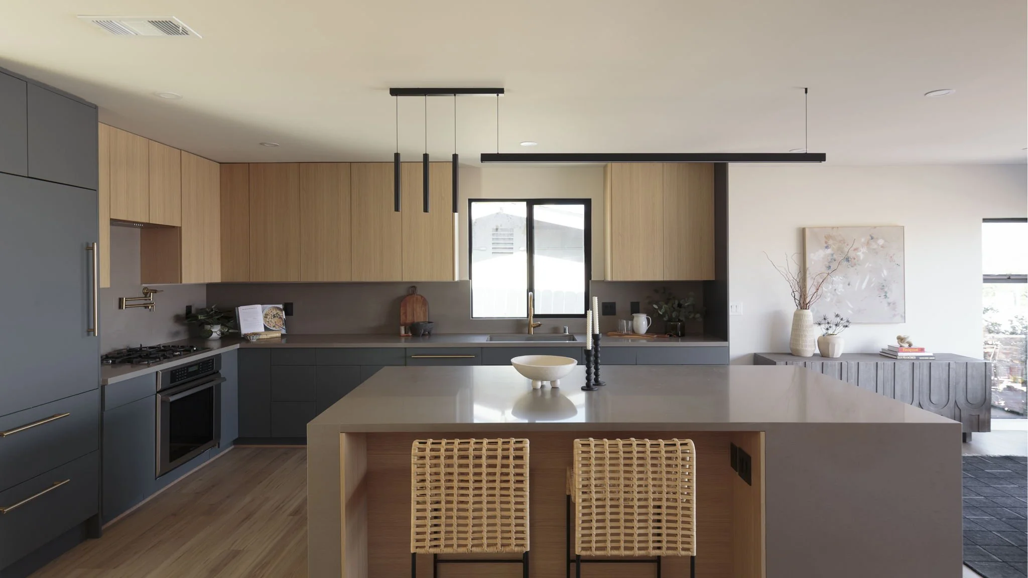 6-web-or-mls-4100 Don Diablo Dr by Pierre Galant-6.jpg