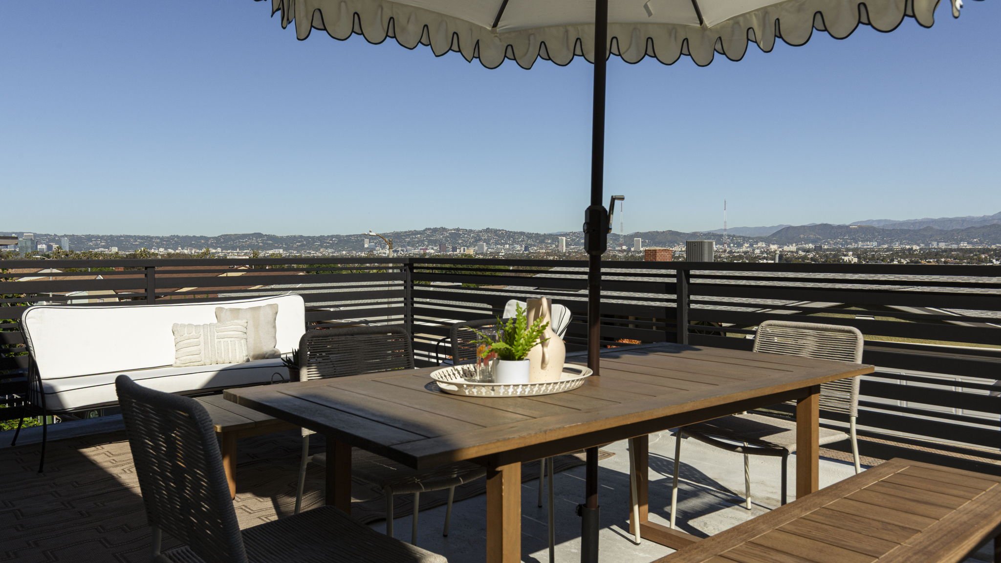 12-web-or-mls-4100 Don Diablo Dr by Pierre Galant-12.jpg