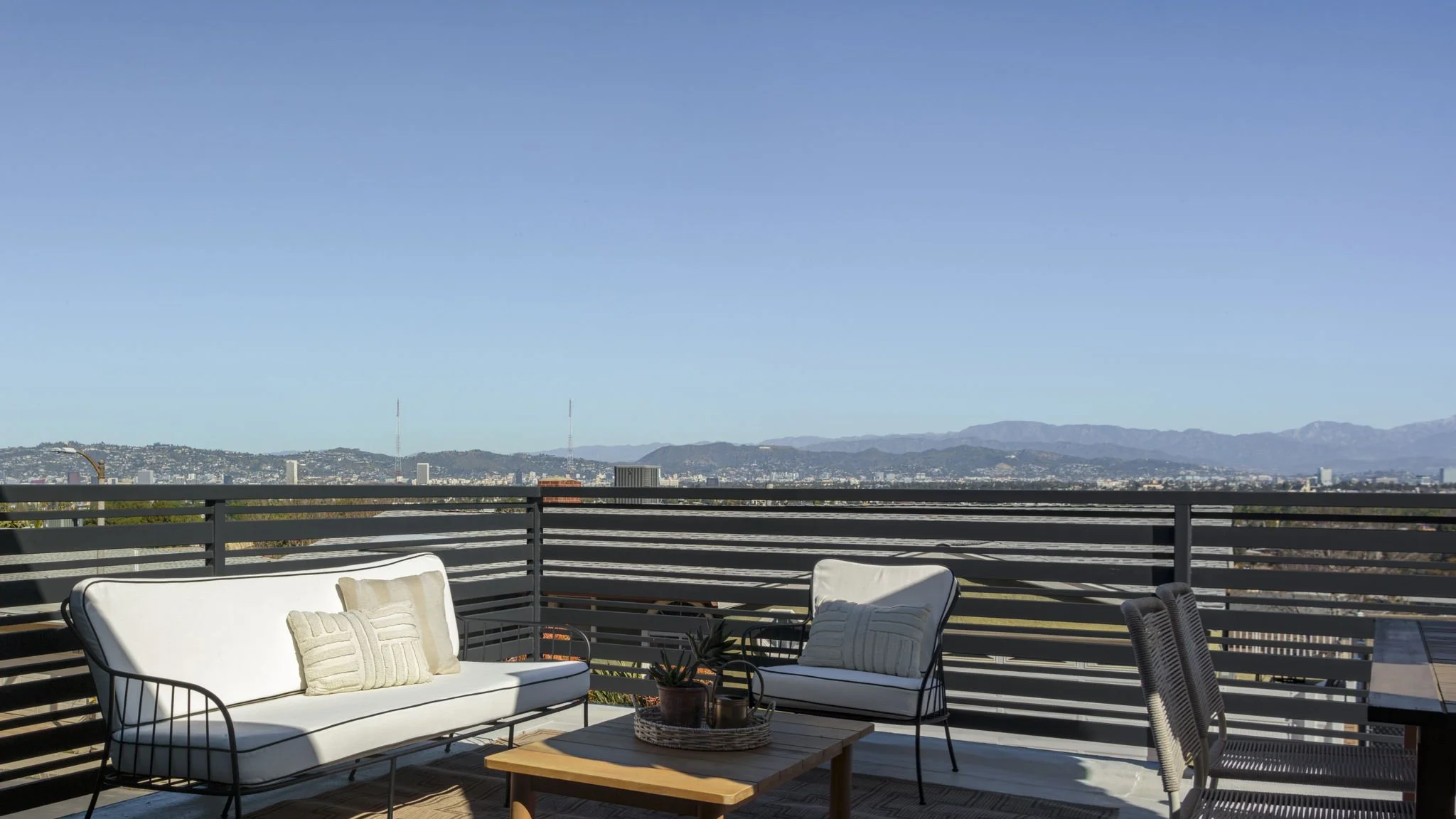 11-web-or-mls-4100 Don Diablo Dr by Pierre Galant-11.jpg