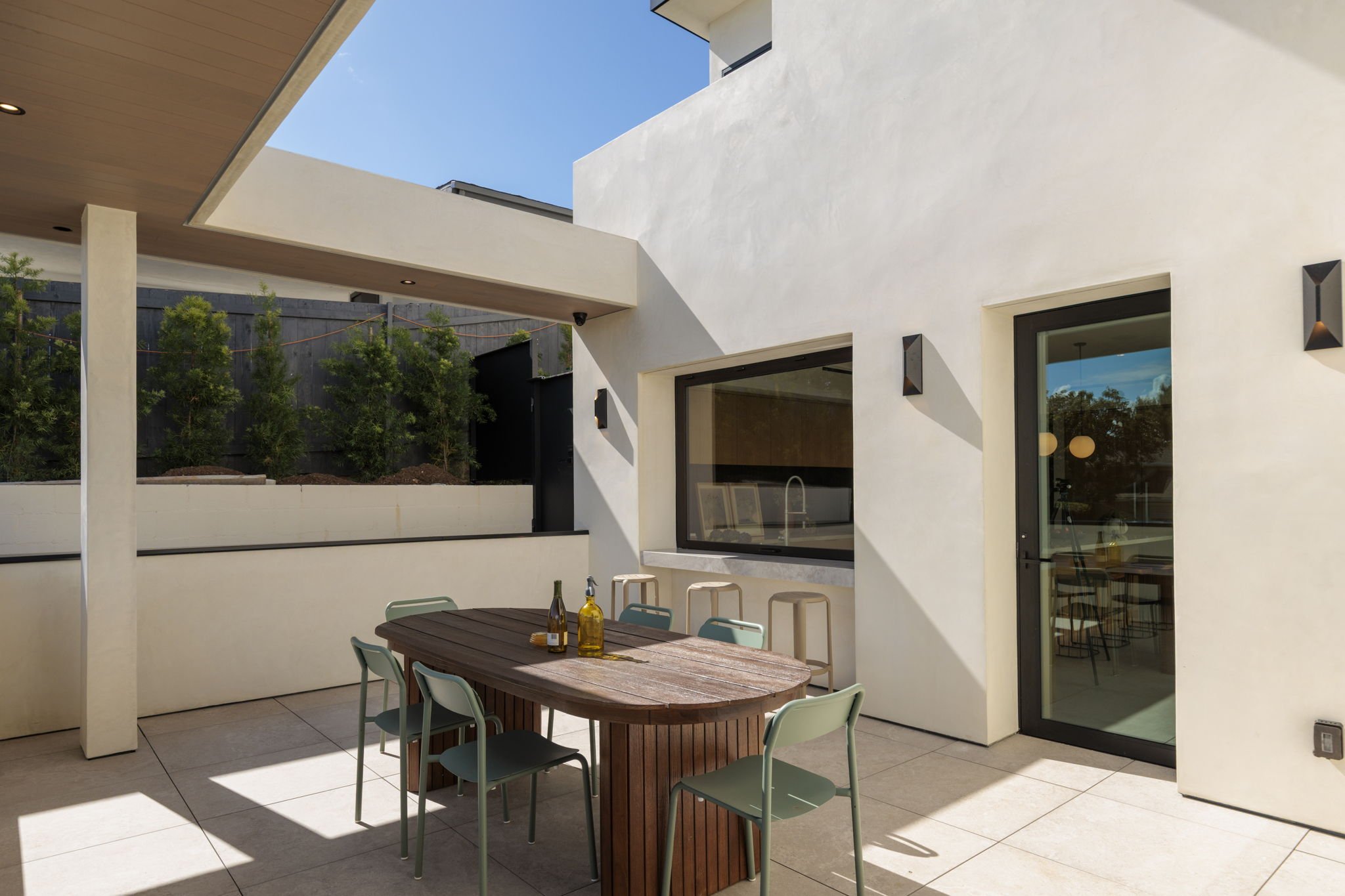 25-web-or-mls-5208 Sanchez Dr by Pierre Galant-23.jpg