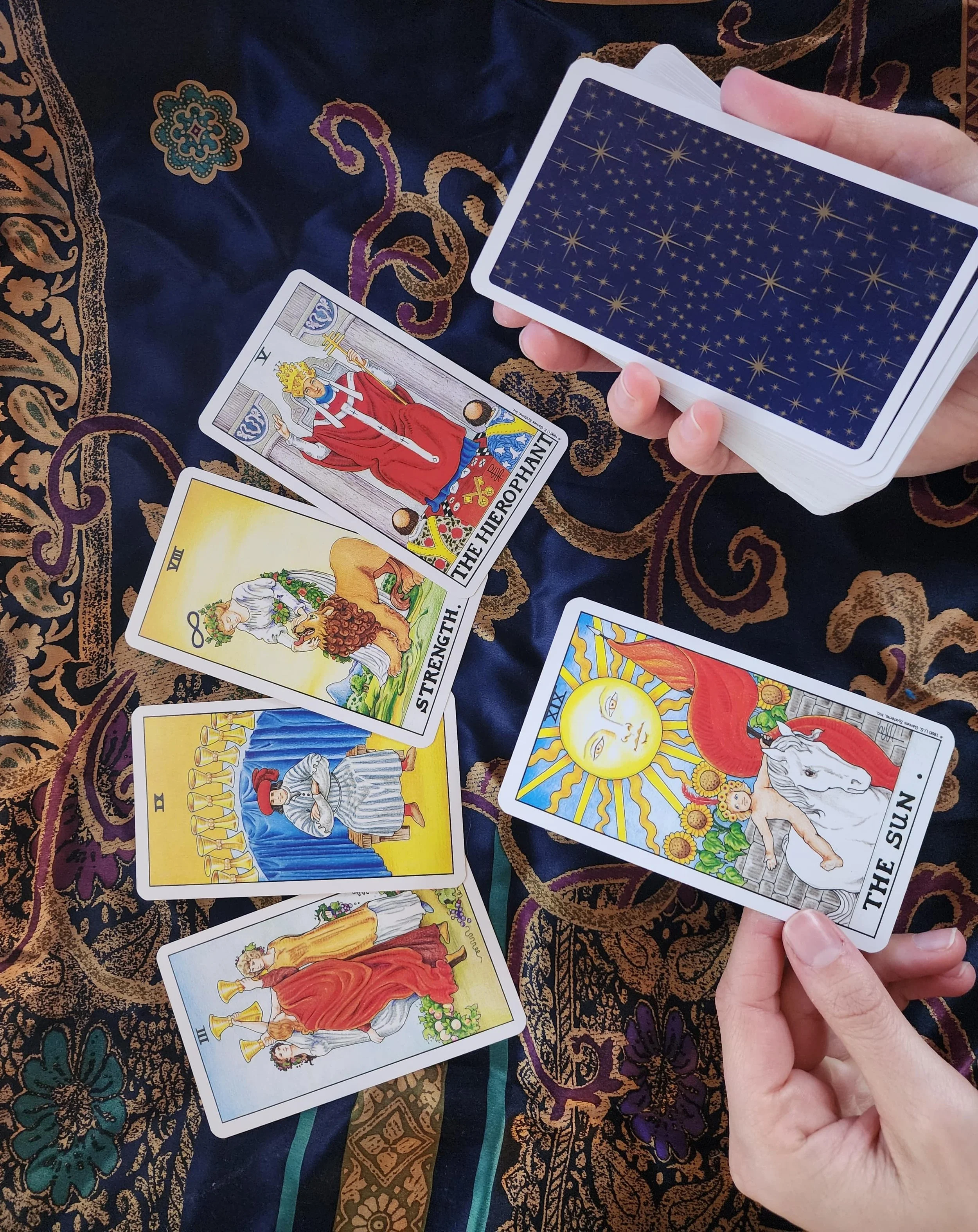 Mini Tarot Readings with Acacia Rene