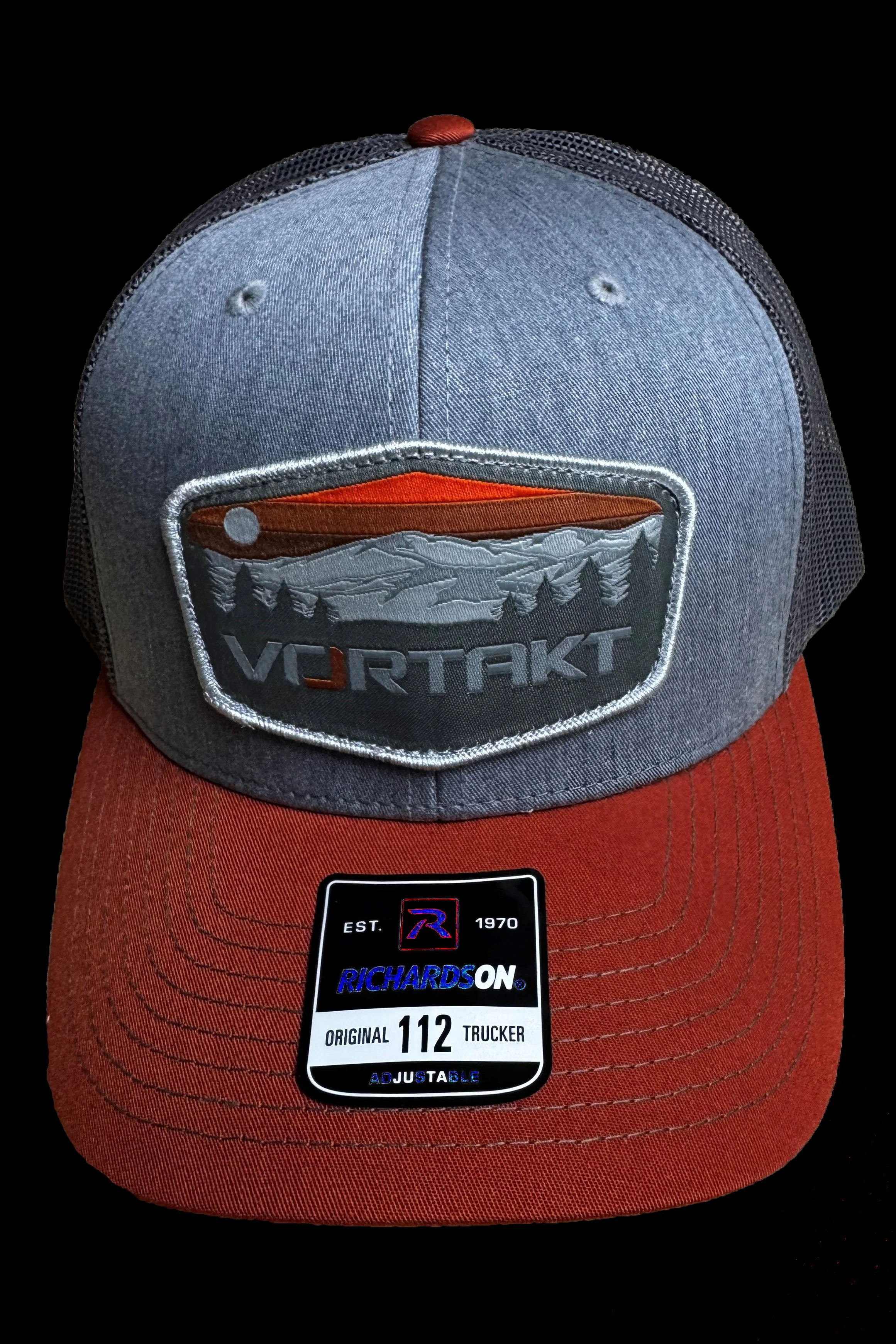 Vortakt trucker hat.jpg