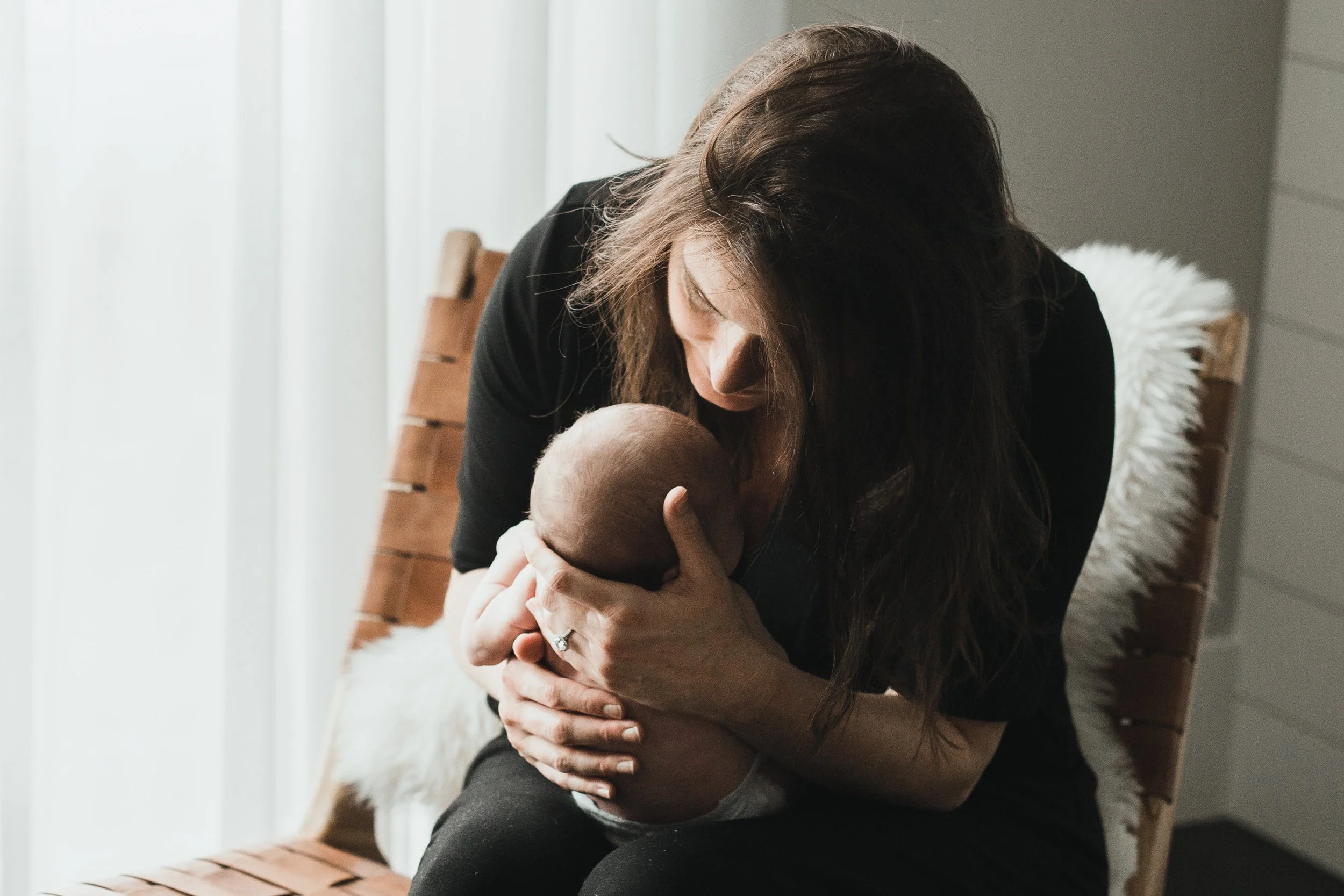 mother-holding-baby-jordaan.jpg