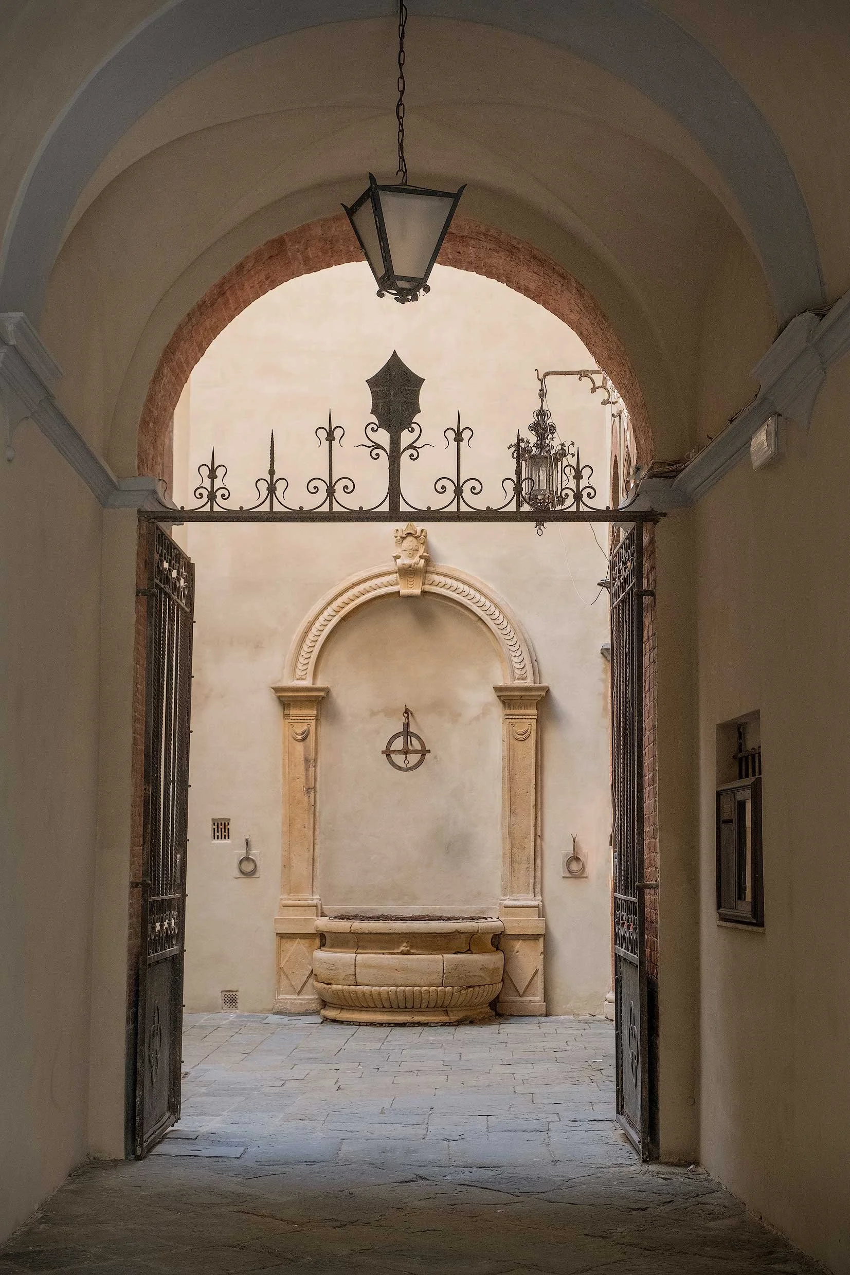 Siena-Well.JPG