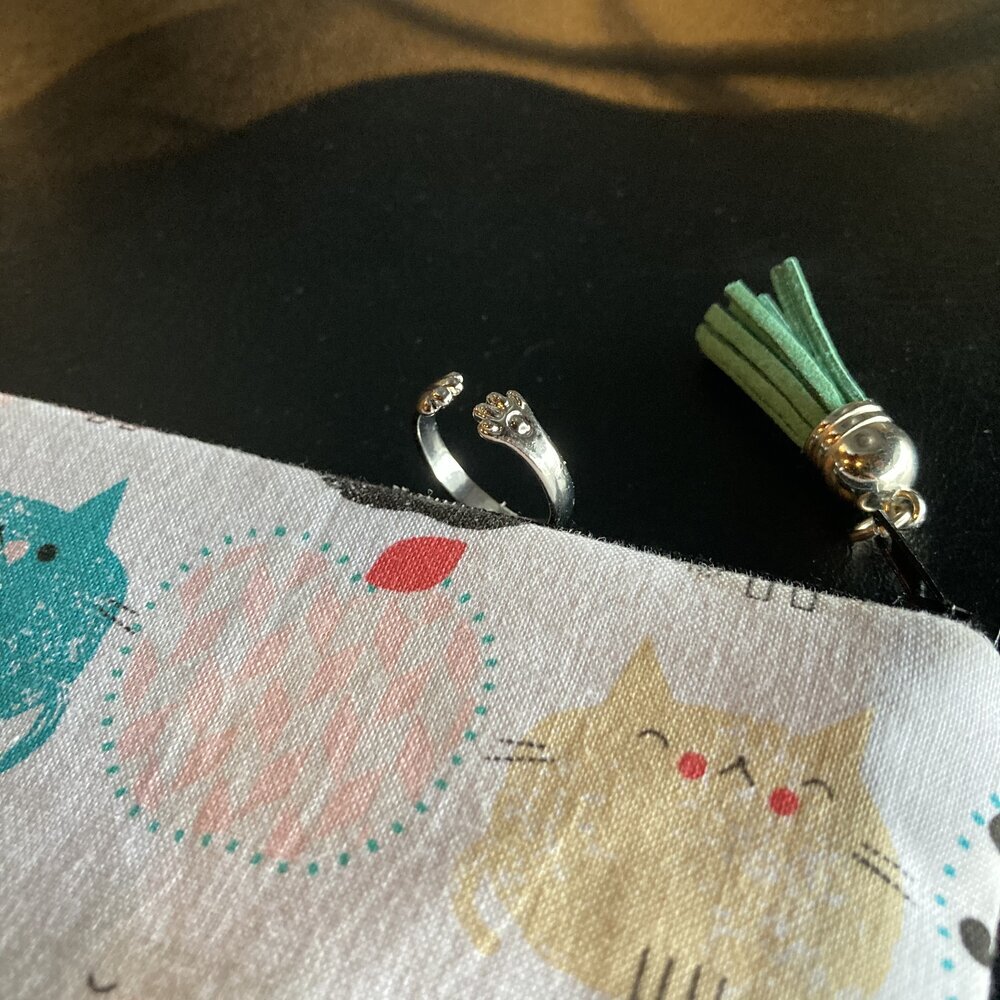 Artisan Apple Cat Pouch and Cat Paw Silver Ring Gift Bundle