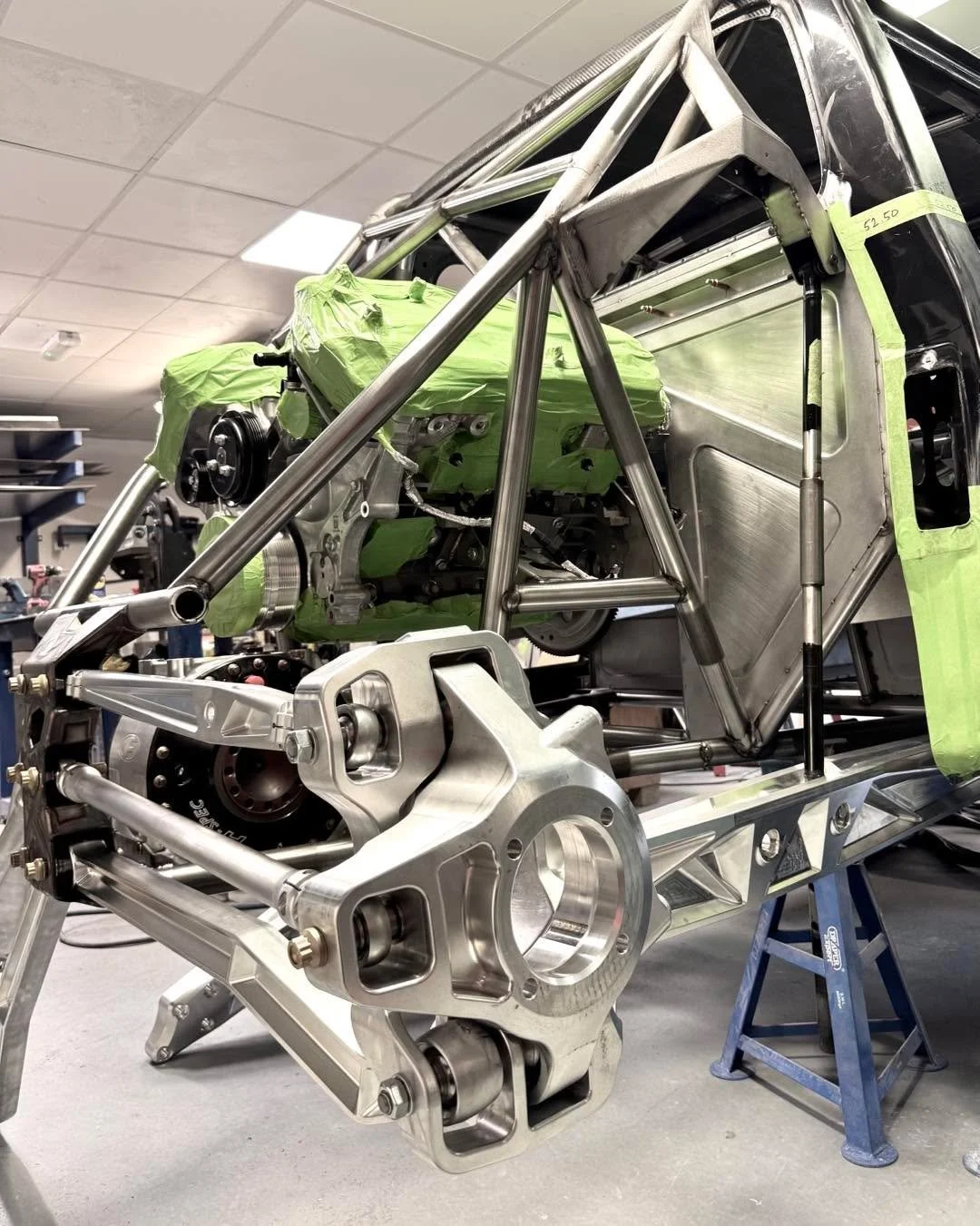 We&rsquo;ve been busy 👀 

#knine #knineracing #offroad #luxuryprerunner #hypertruck #dakar #baja #carswithoutlimits #luxurycars #supercar