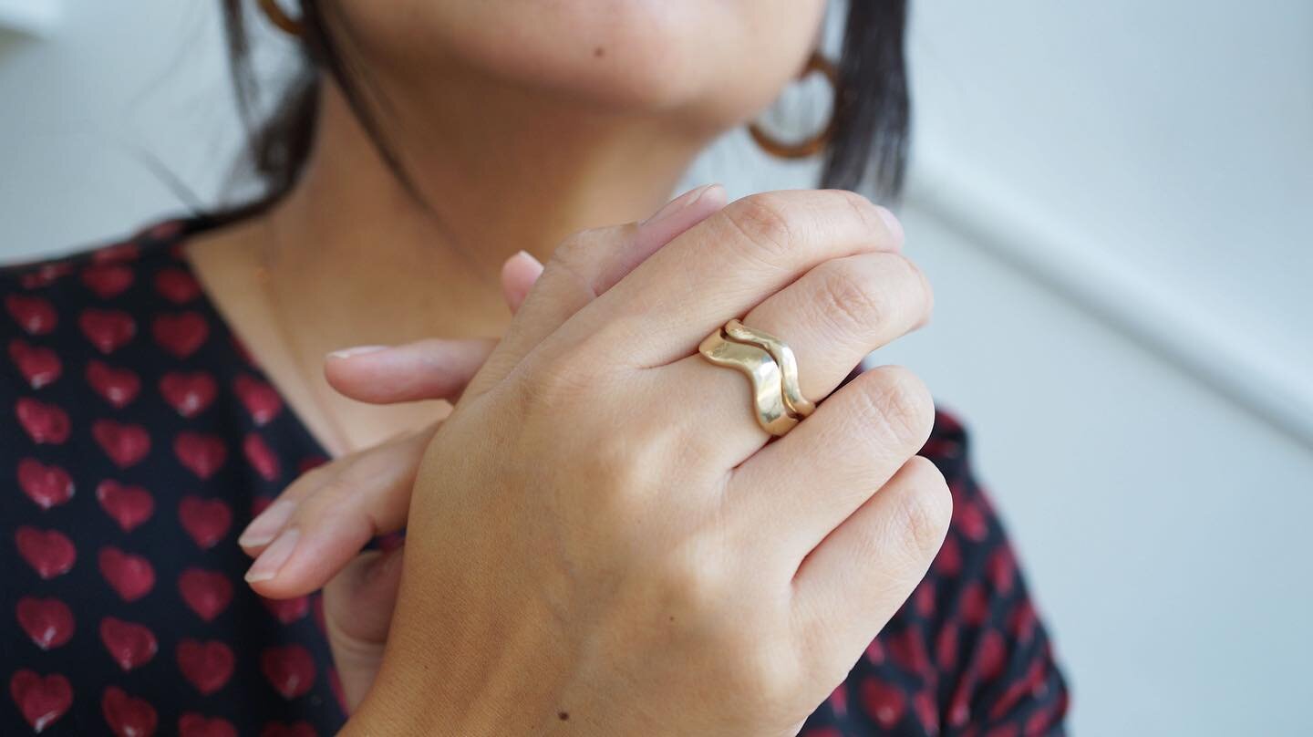 New Wave rings🌊

Golden curvy goodness that curl and wrap around your finger in the most beguiling way.

The OG wide and the slender version are available separately or together as a set, in recycled 10ky or 14ky gold, and soon in silver as well✌🏼
