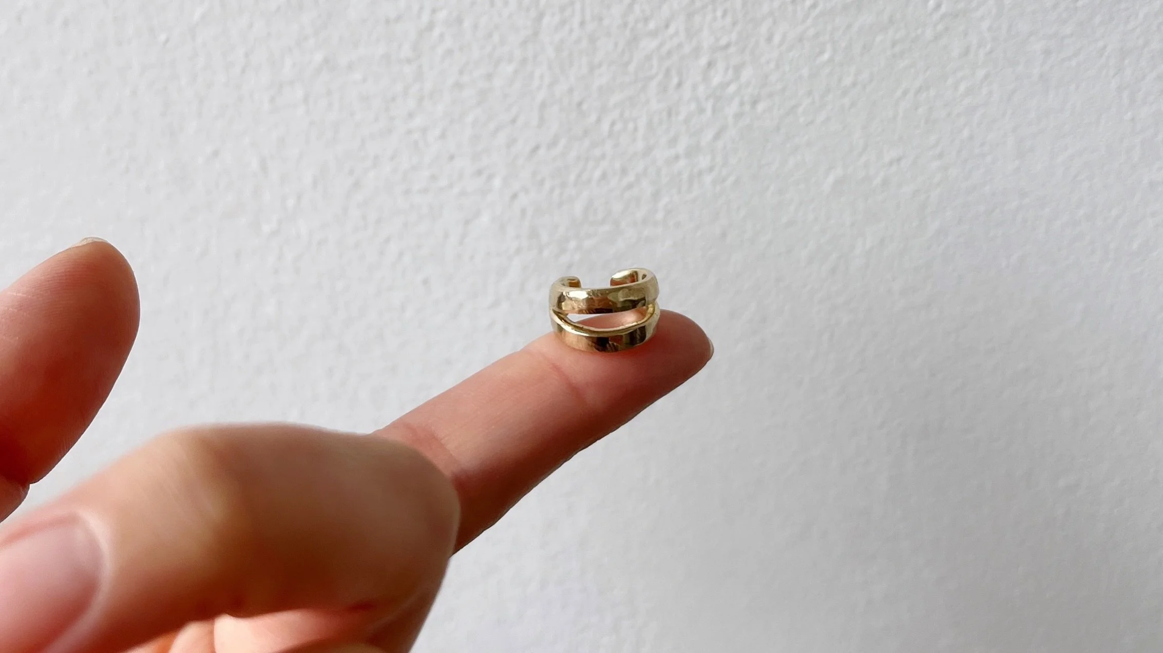The Bandit cuff might be small but she&rsquo;s also mighty, and she adds SO MUCH golden oomph to your ear✨

Handmade in 10ky gold and shown here with the Birdie hoops.