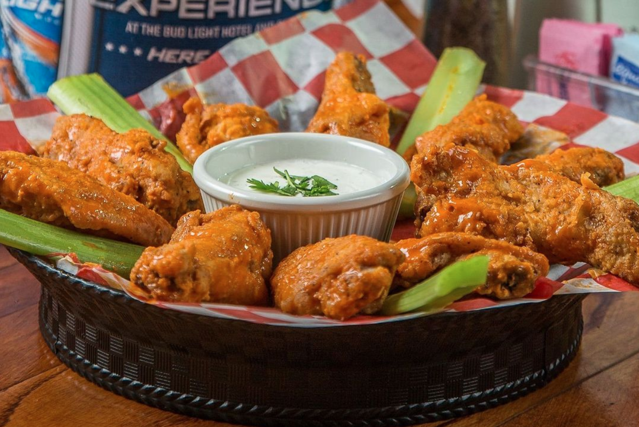 Shady Oak BBQ and Football: The Ultimate Game Day Combo