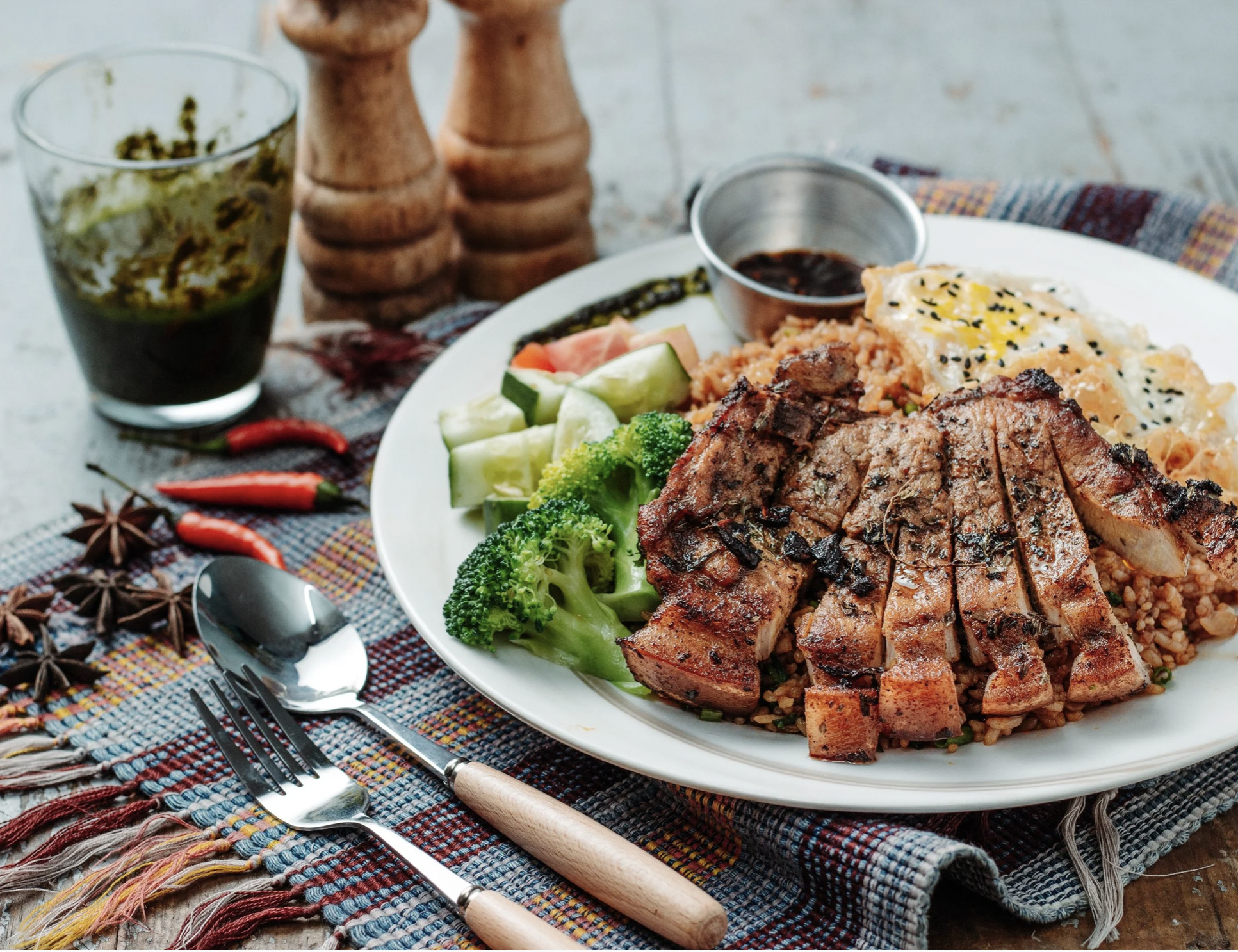 A Thanksgiving with a Twist at Shady Oak Barbeque &amp; Grill