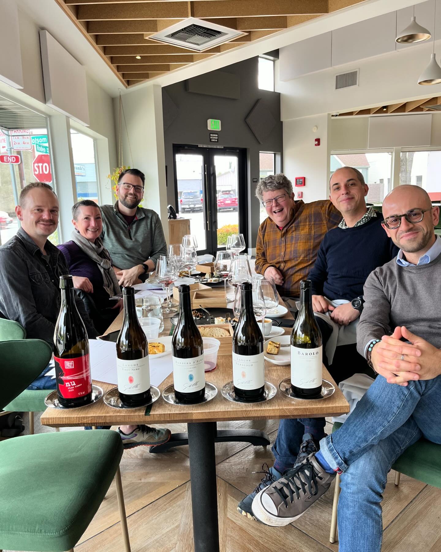 Photo dump wrap up of @gianluca_colombovini first visit to CA 😎🇮🇹🍷: 
1) Our now classic trade lunch at @allorasacramento with @grabishfarm @thepipwinebar @nico_wine_sacramento @ericd4 @mulvaneys_sacramento @hughweiler 
2) Our first trade lunch @b
