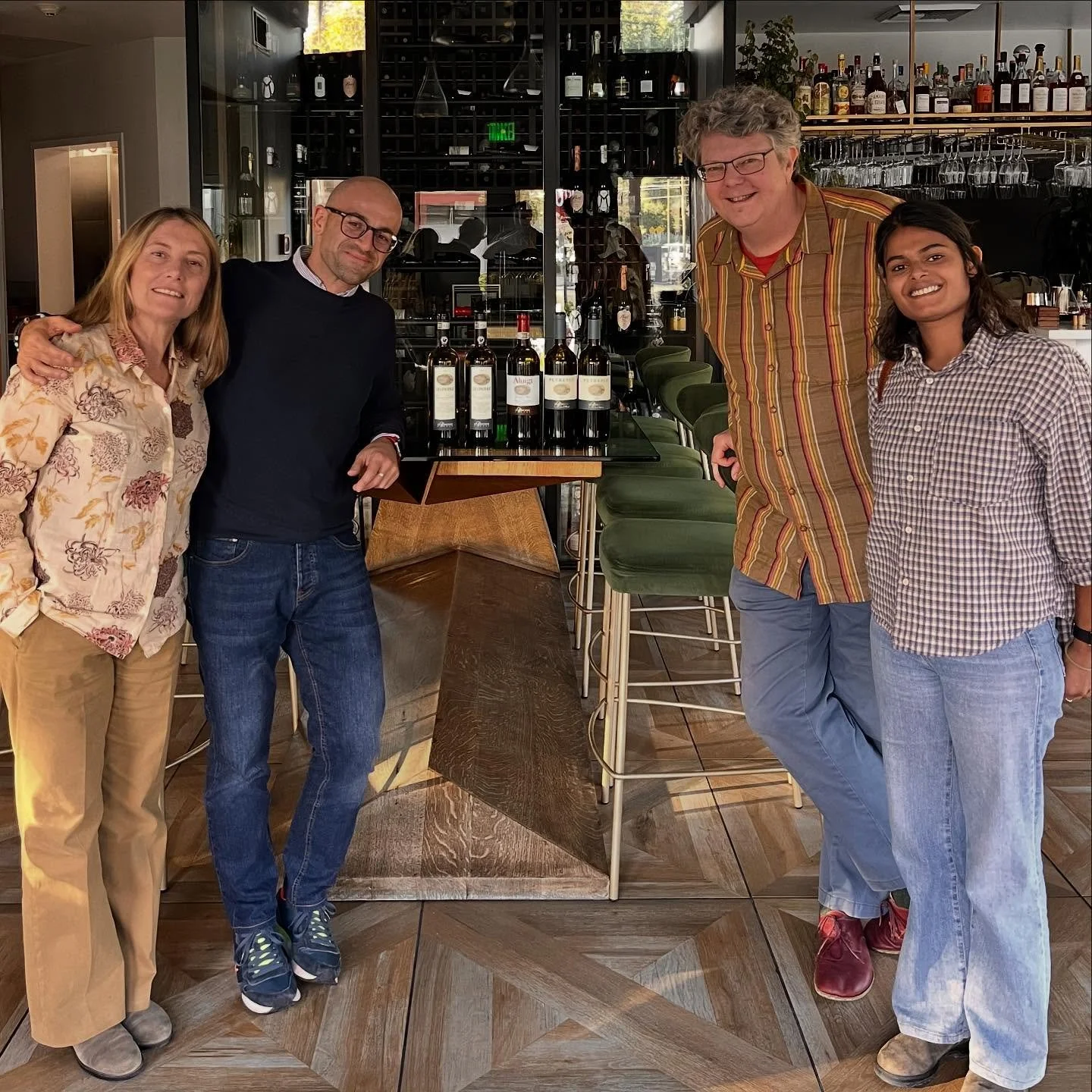 Starting our week with Valeria and Veena of @lecinciole strong with our traditional lunch at @allorasacramento, or as I call it &ldquo;the Temple of Italian wine in Sacramento&rdquo; 😎🇮🇹🍷

Thank you @cortibrothers @almawinebarandshop @daviswineba