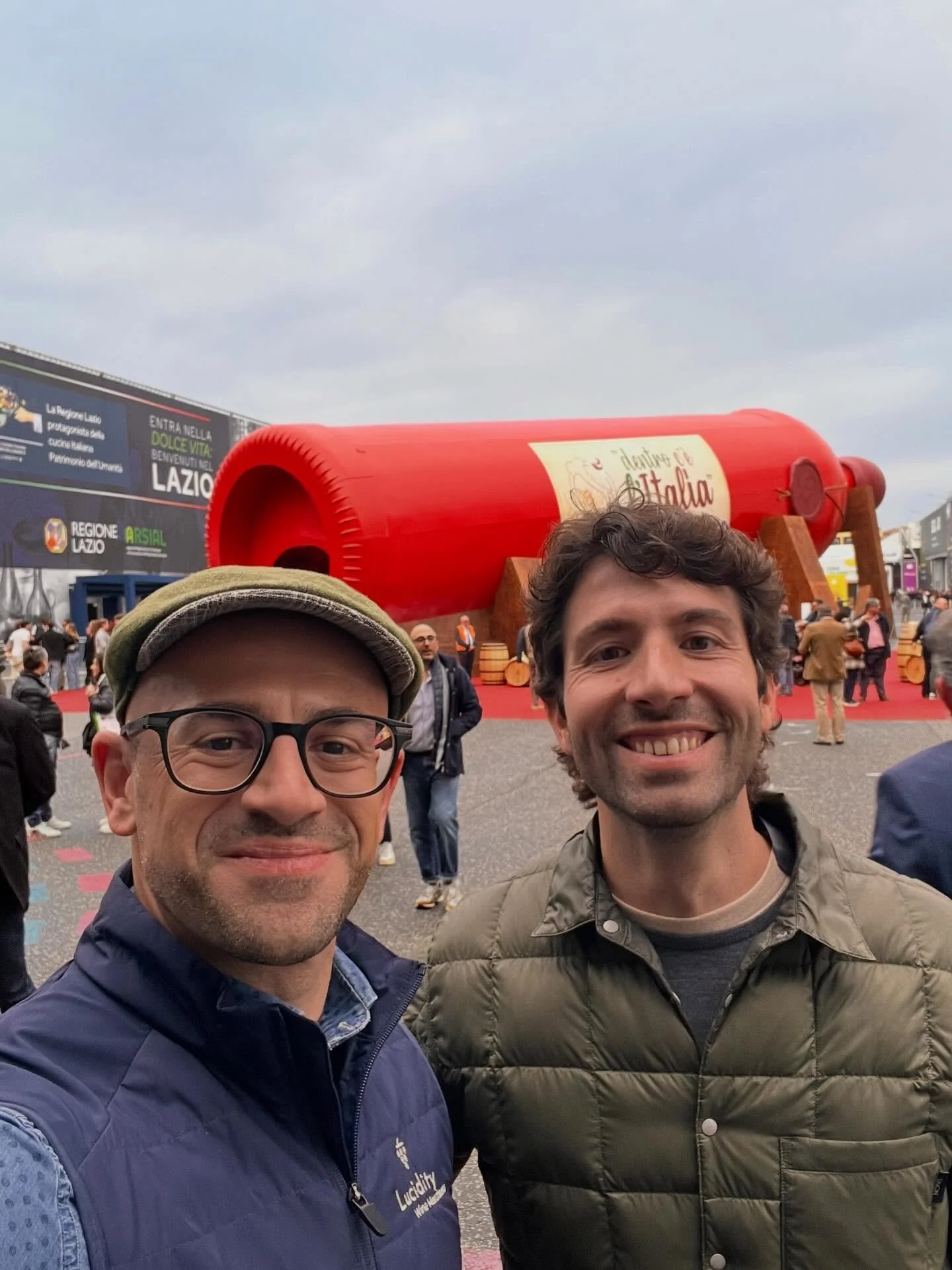 Vinitaly 2026 in the books!
And with this right of passage we can now officially welcome Matteo in our Team 🇮🇹🍷🍾

During these 4 intense days we tasted dozens of delicious wines, met some of the most cutting edge winemakers, made new friends and 