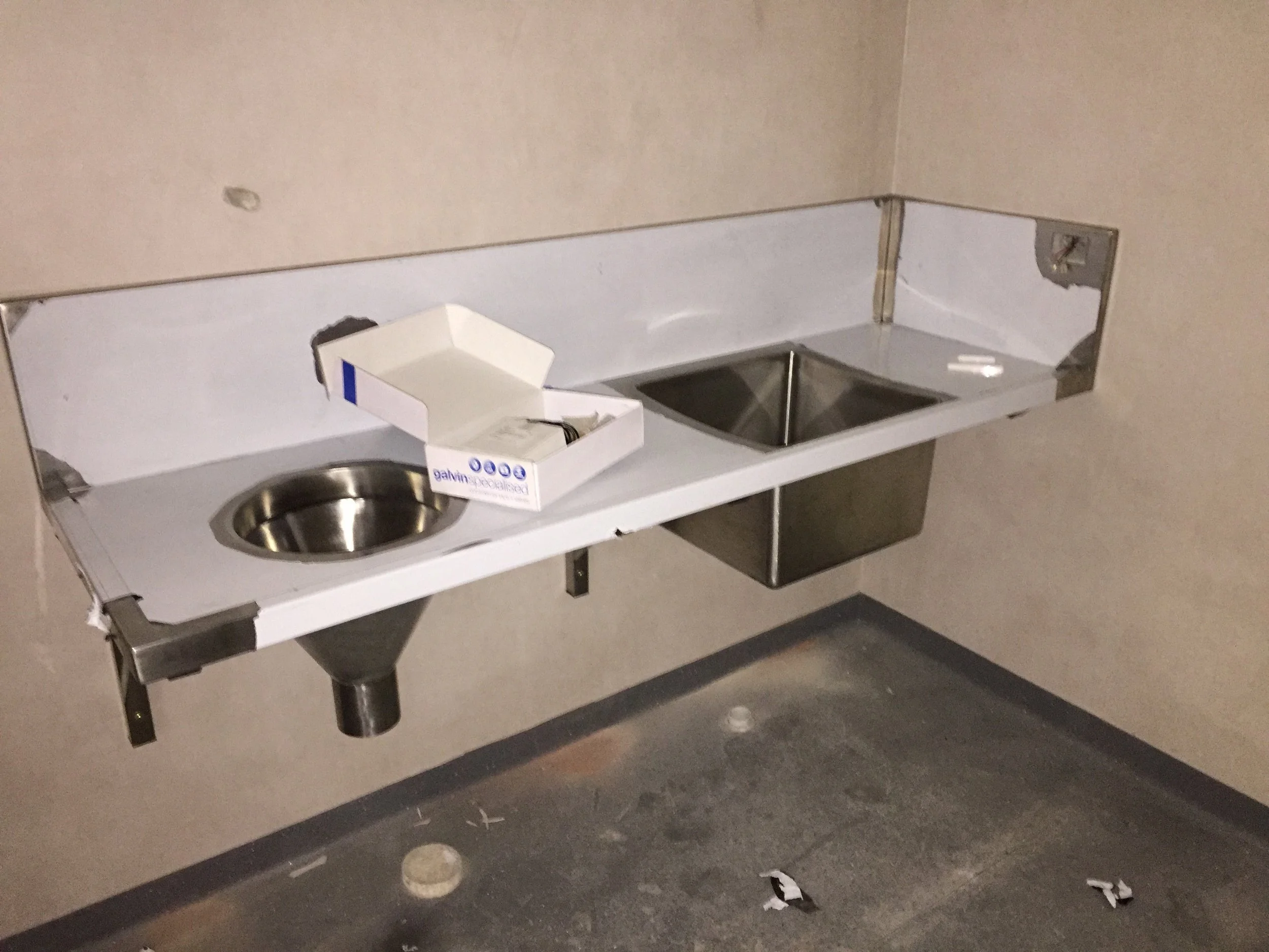 Floating sink.jpg