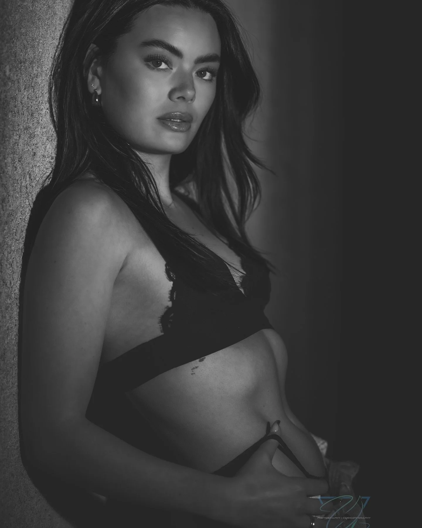 Strength in simplicity. Letting the shadows speak their truth. 

#cinematicportrait #moodyvibes #portraitmood #jarinv #bnw_captures